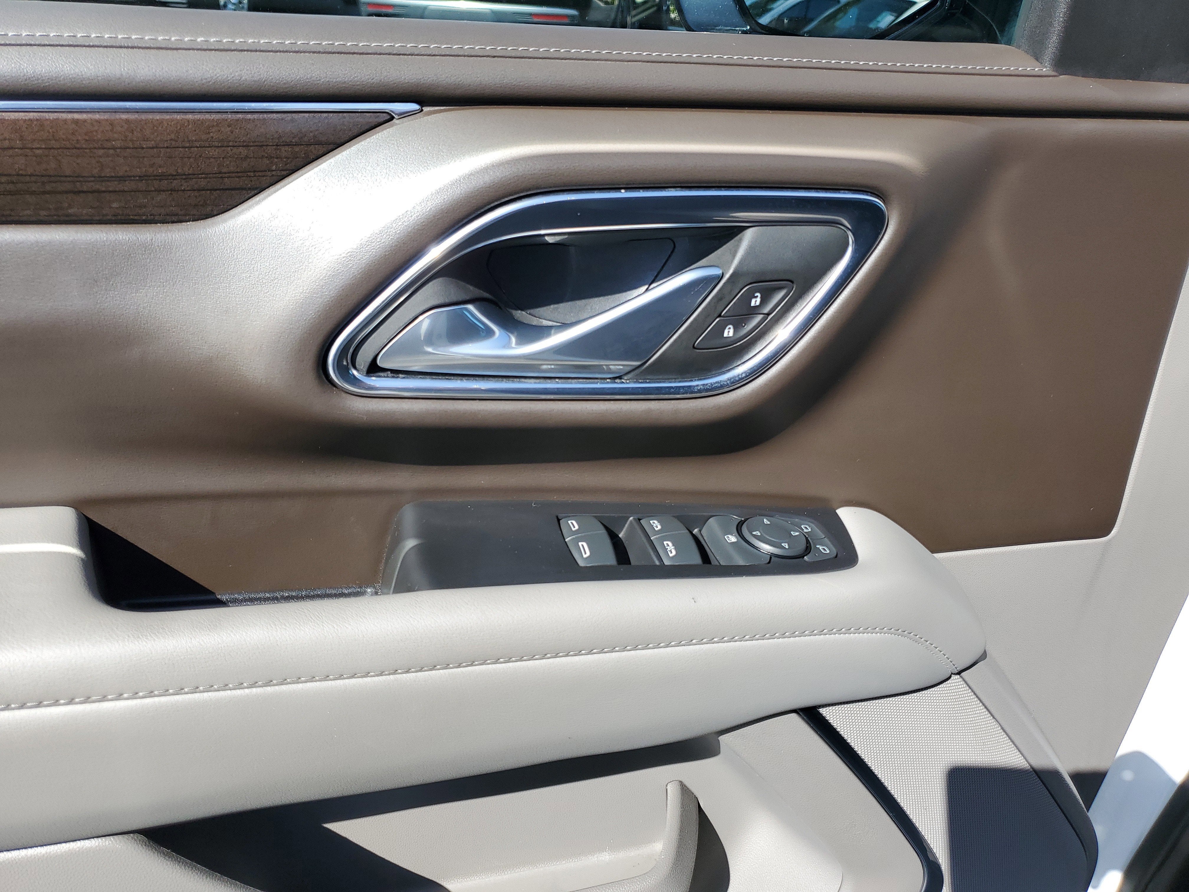 2023 GMC Yukon SLE