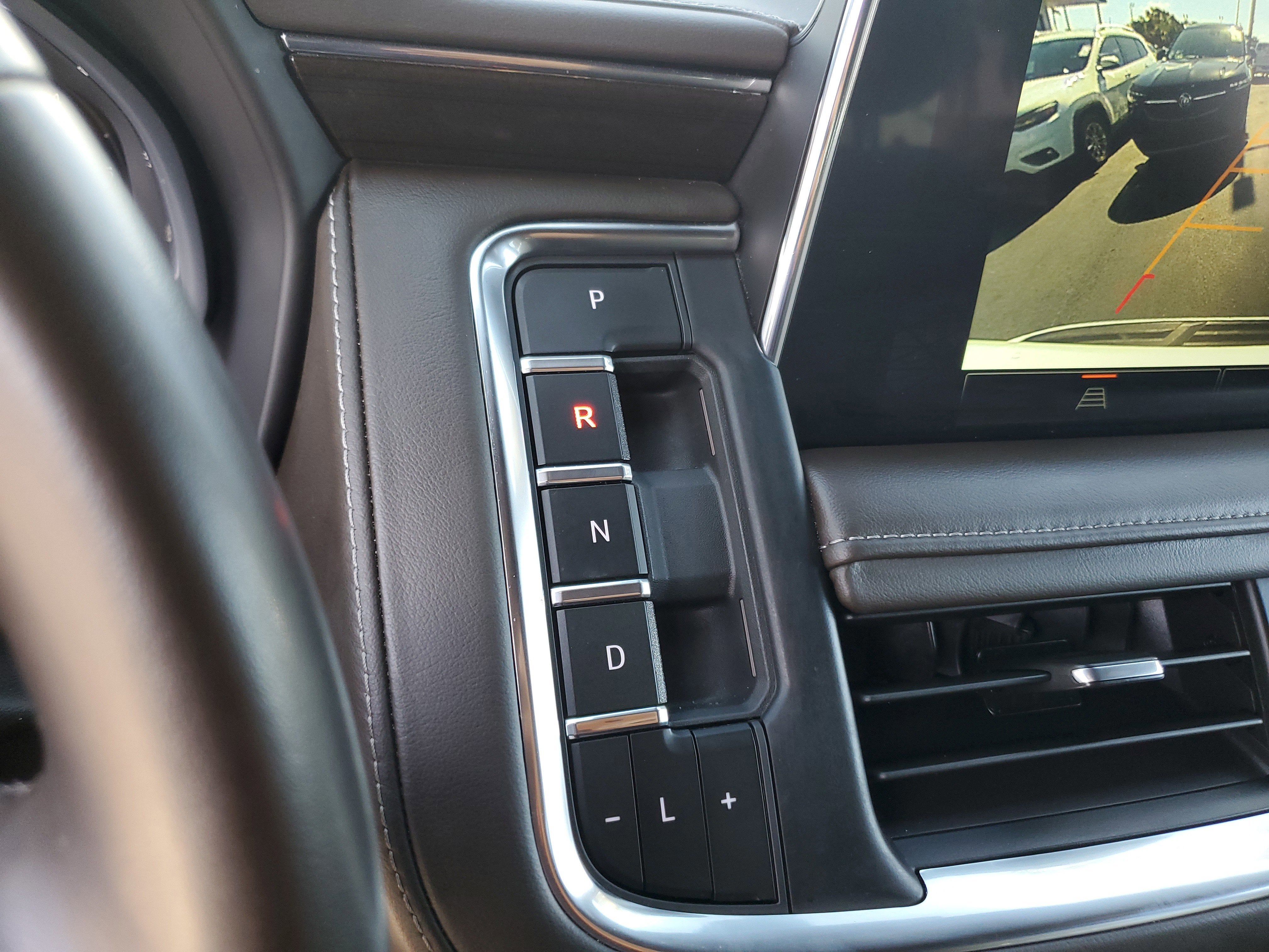 2023 GMC Yukon SLE