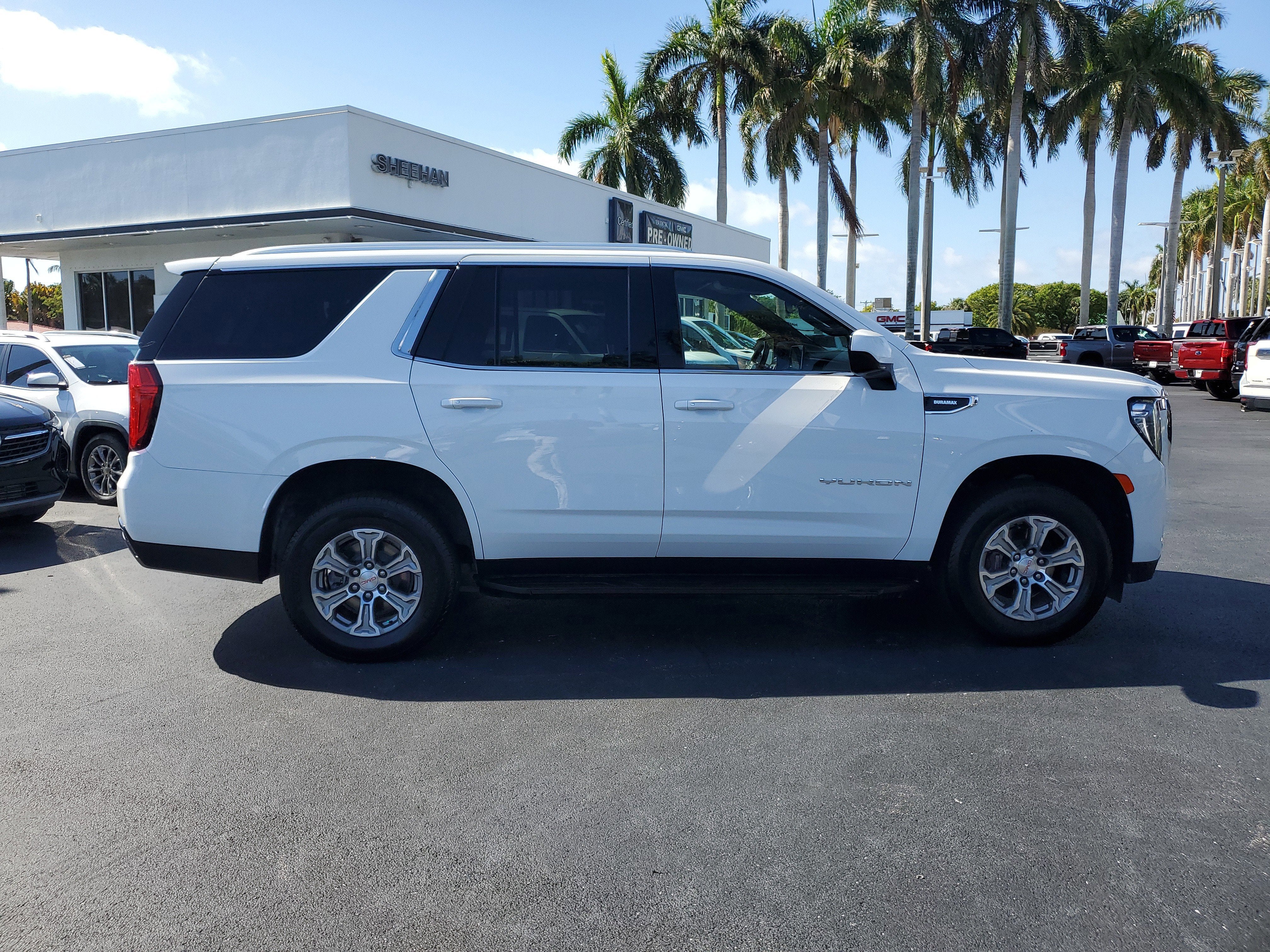 2023 GMC Yukon SLE