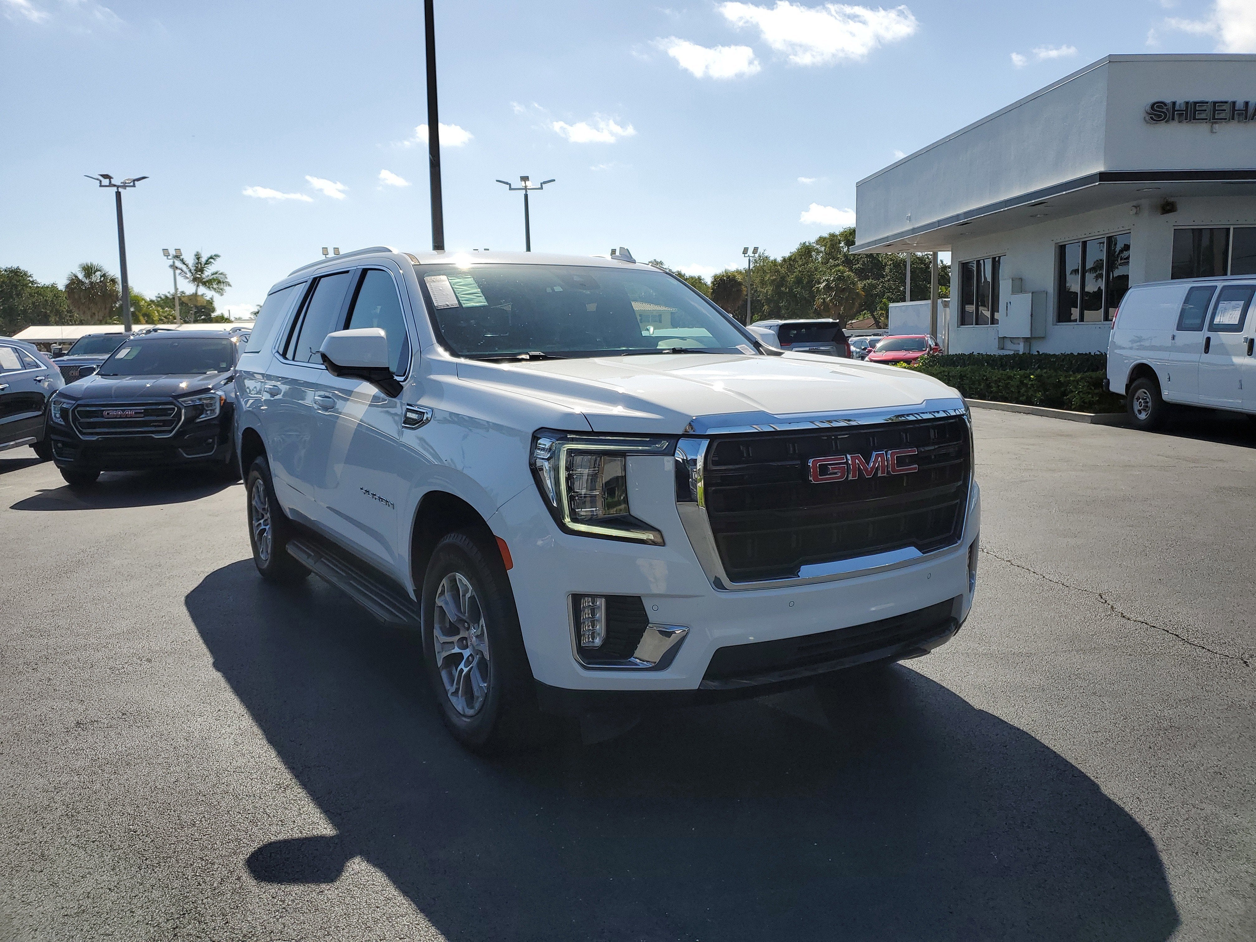 2023 GMC Yukon SLE