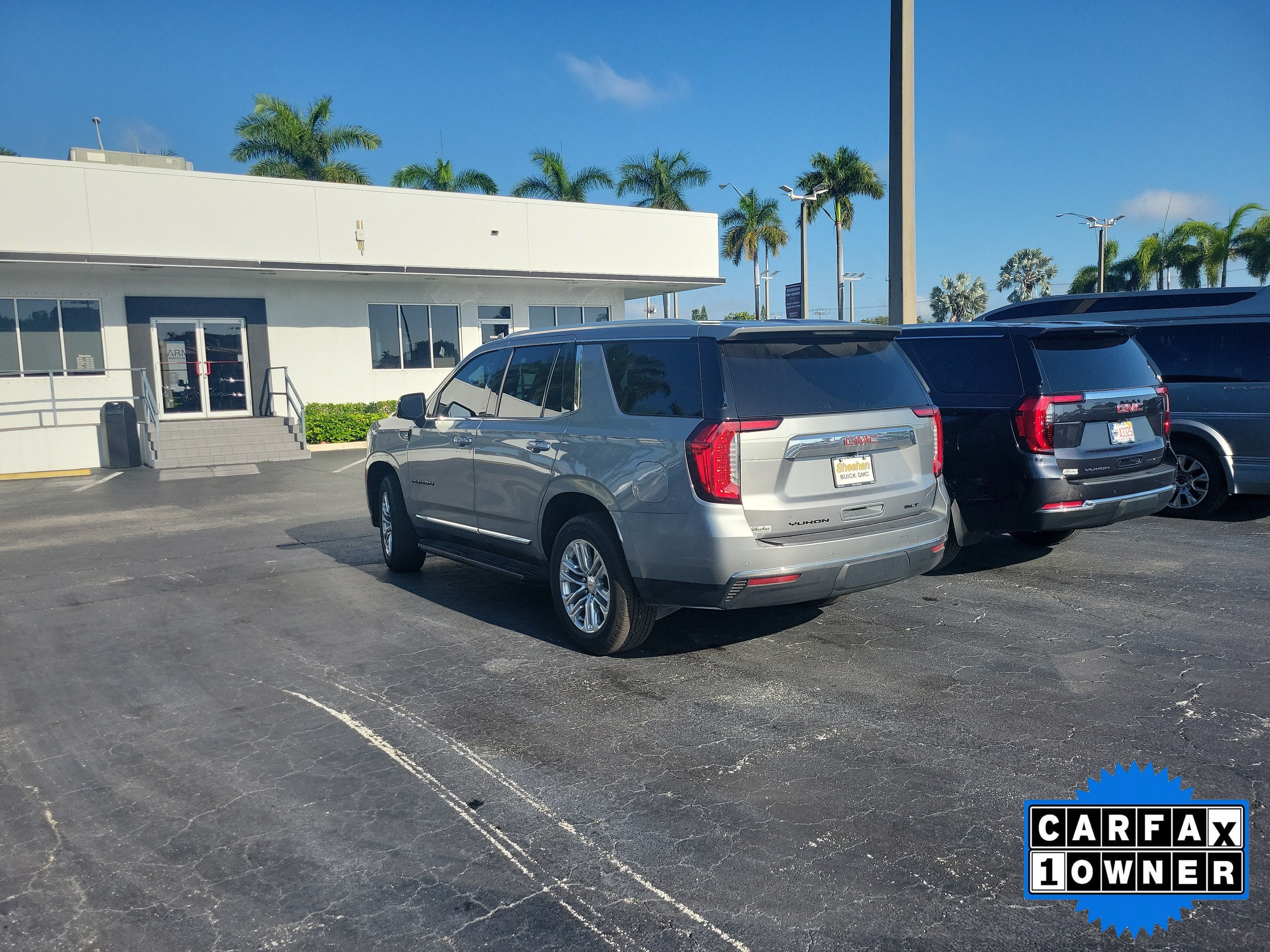 2023 GMC Yukon SLT