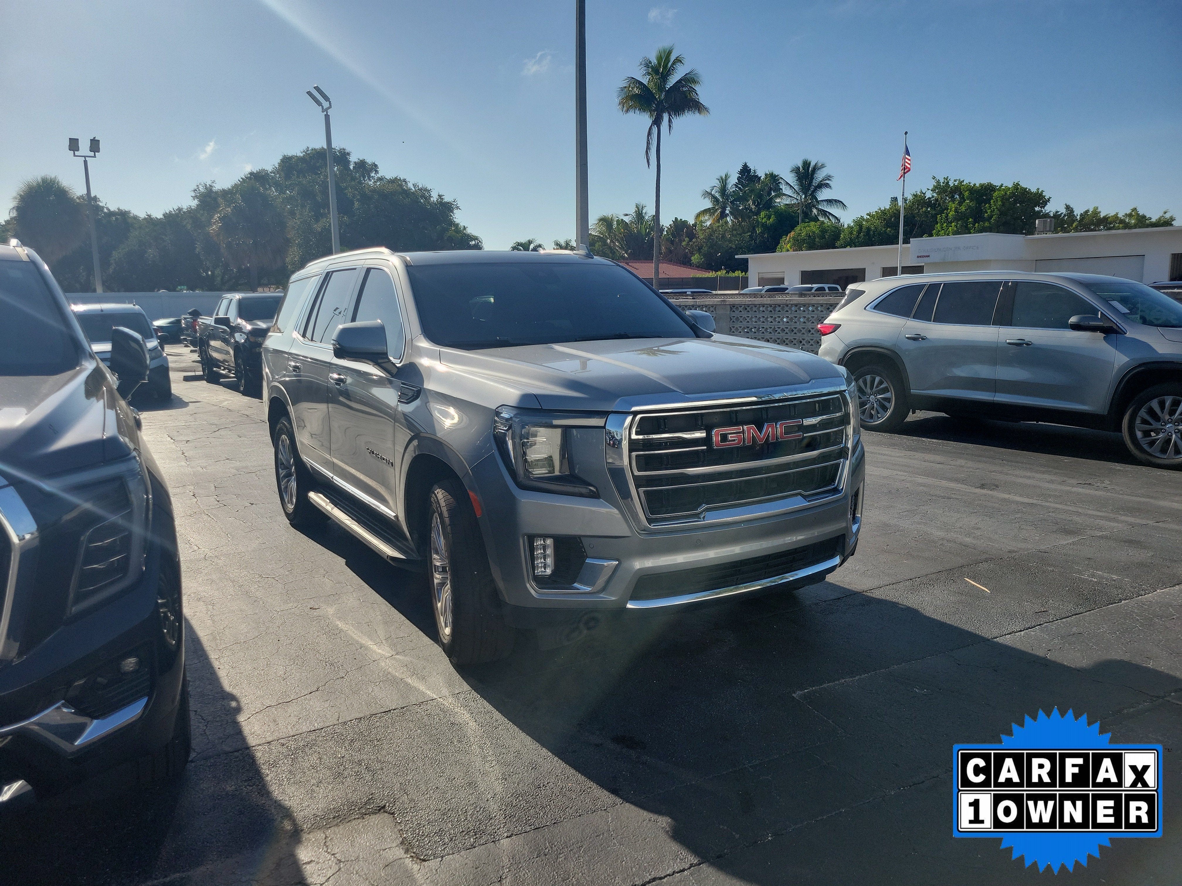 2023 GMC Yukon SLT