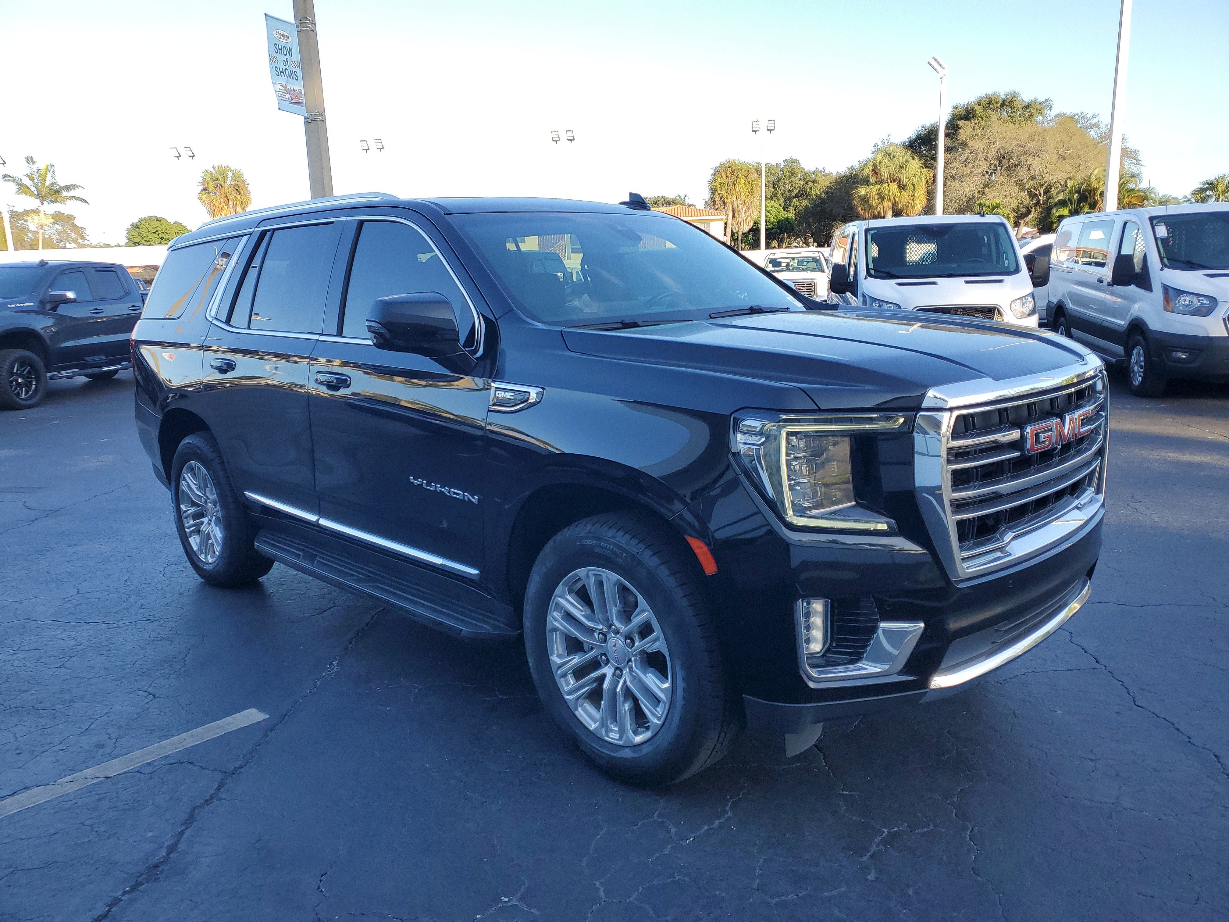 2022 GMC Yukon SLT