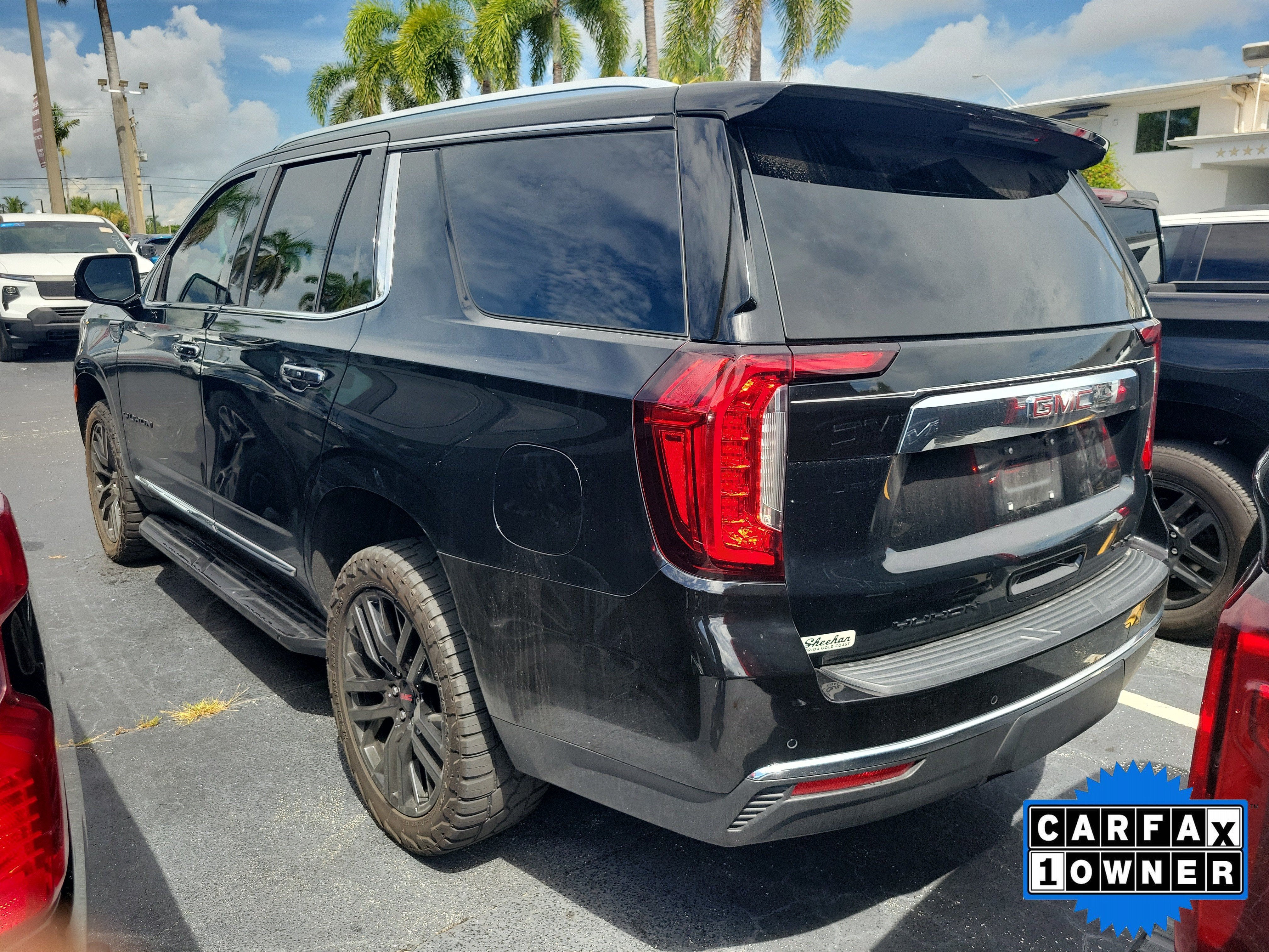 2023 GMC Yukon SLT