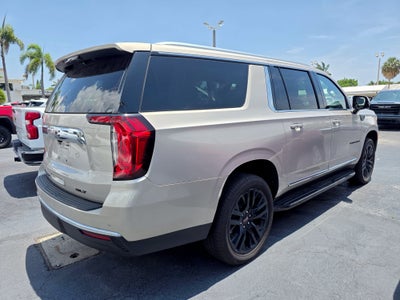 2023 GMC Yukon XL SLT