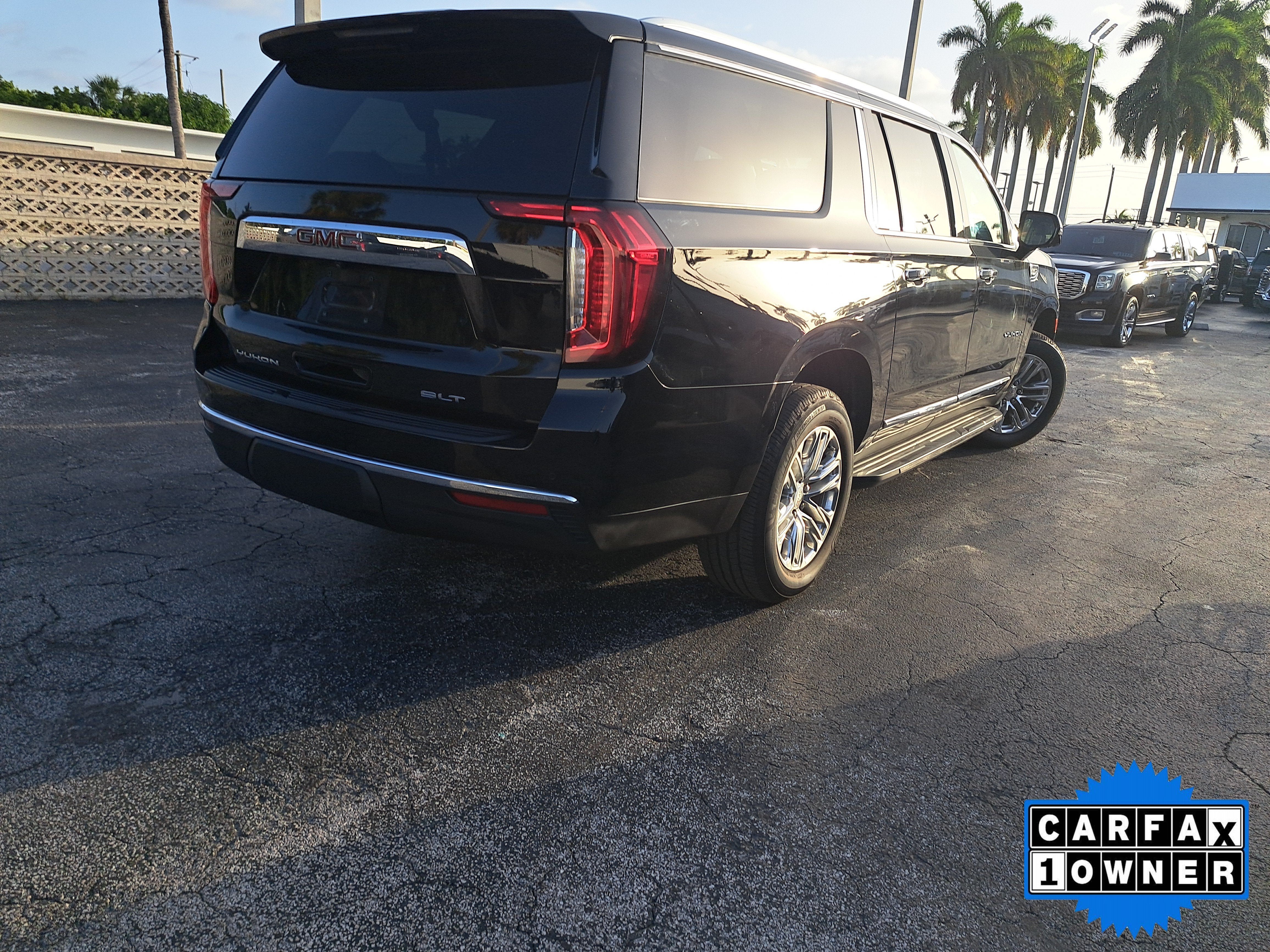 2023 GMC Yukon XL SLT
