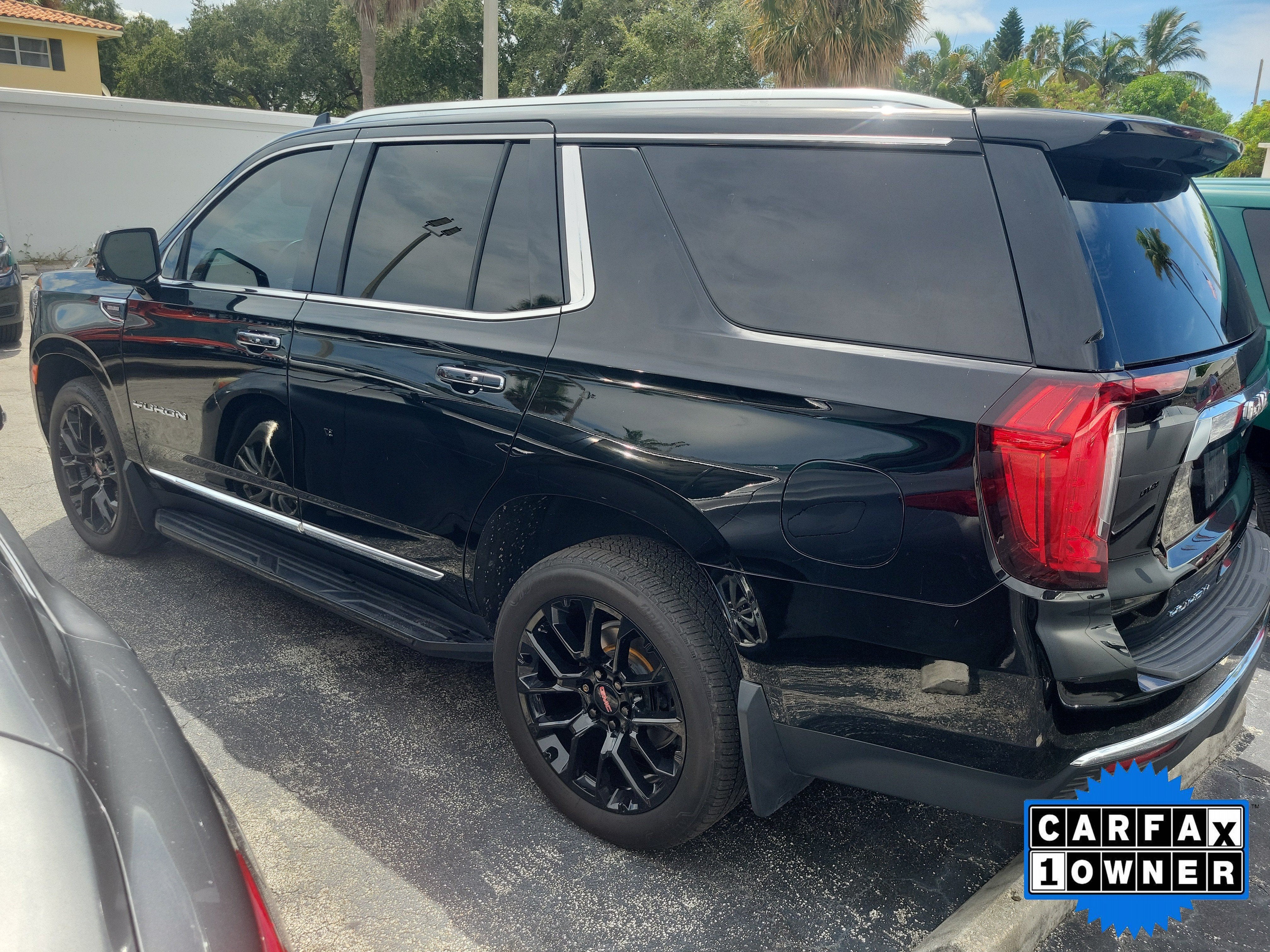 2023 GMC Yukon SLT