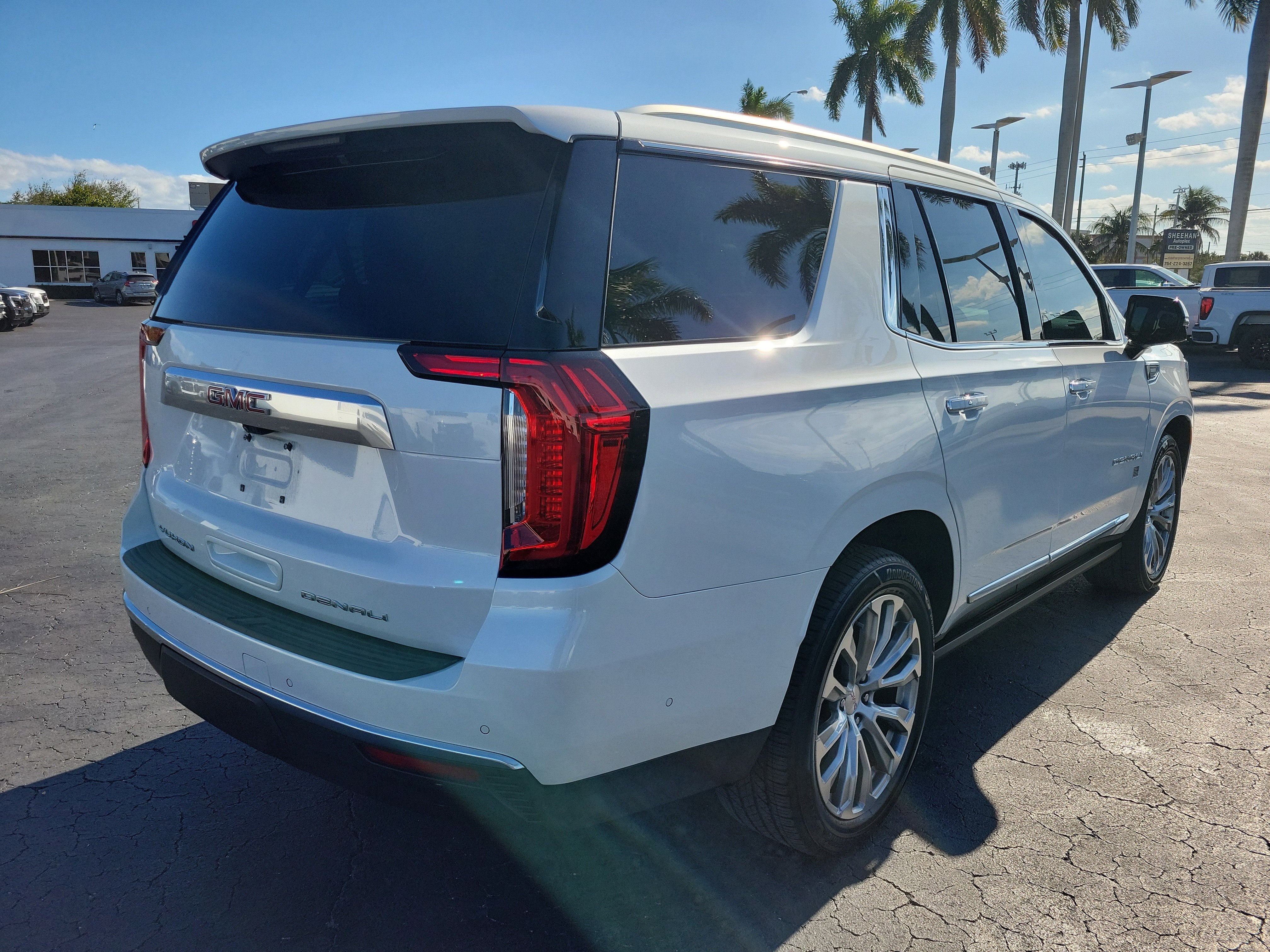 2023 GMC Yukon Denali