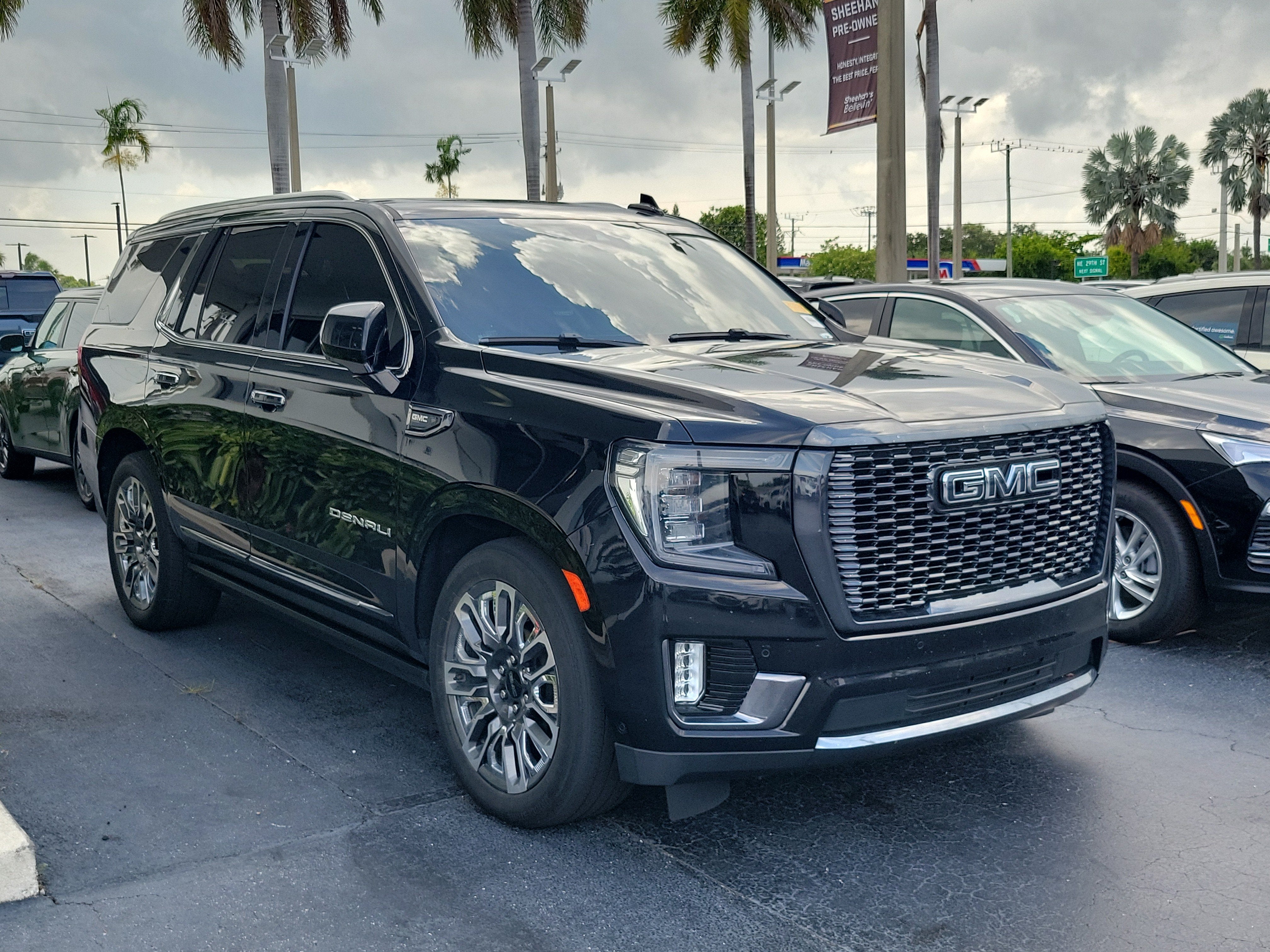 2023 GMC Yukon Denali Ultimate
