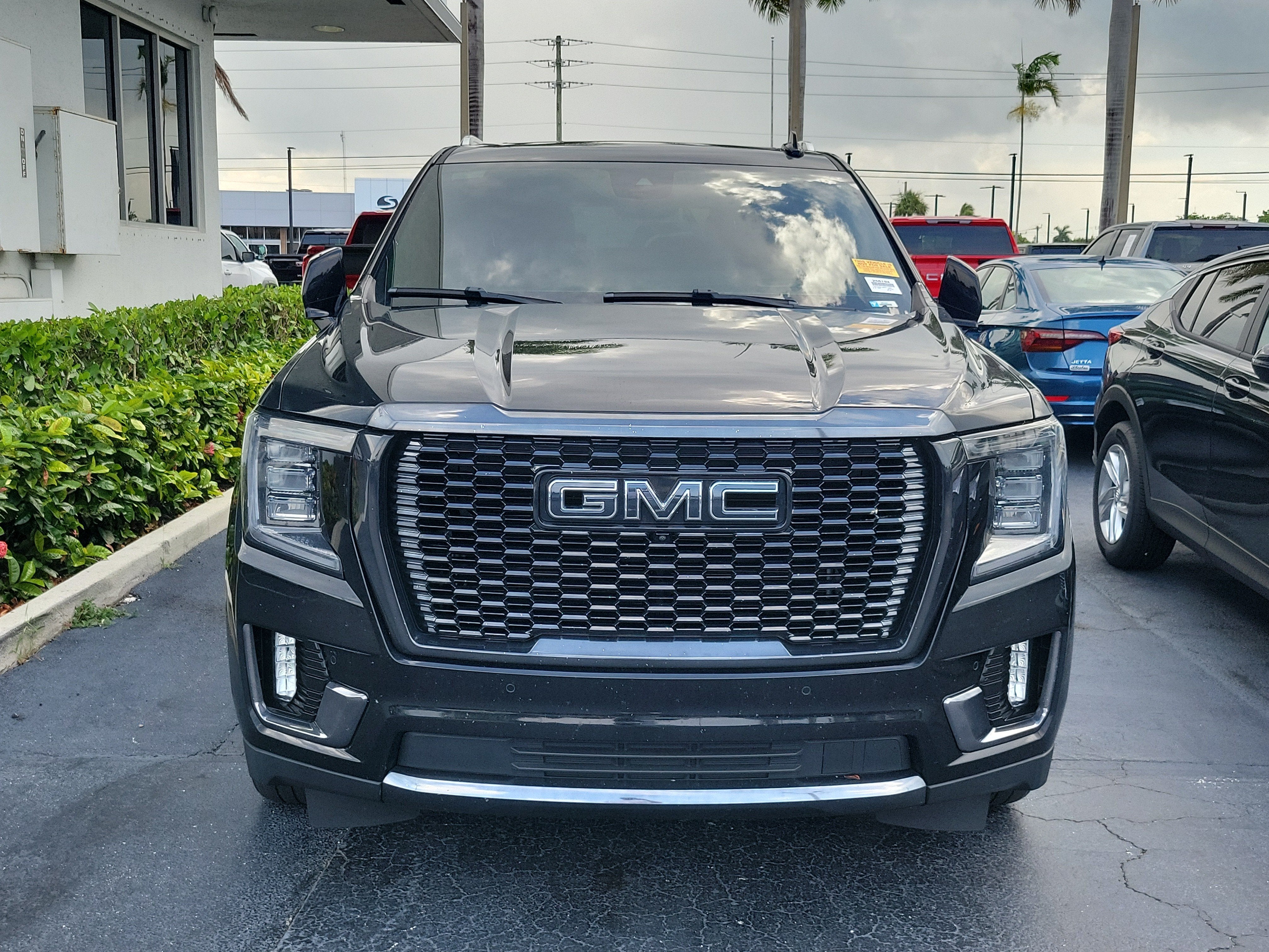2023 GMC Yukon Denali Ultimate