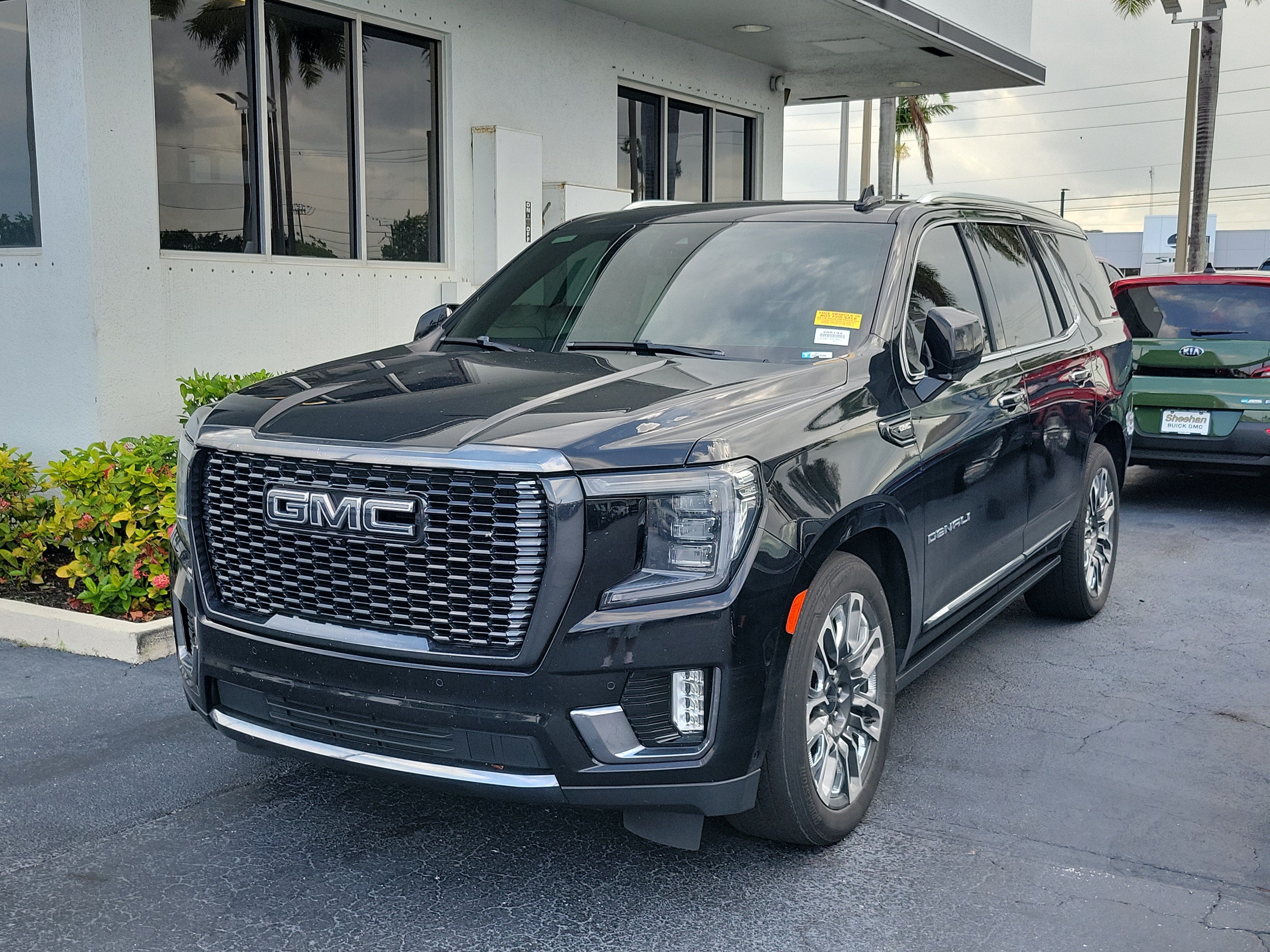 2023 GMC Yukon Denali Ultimate