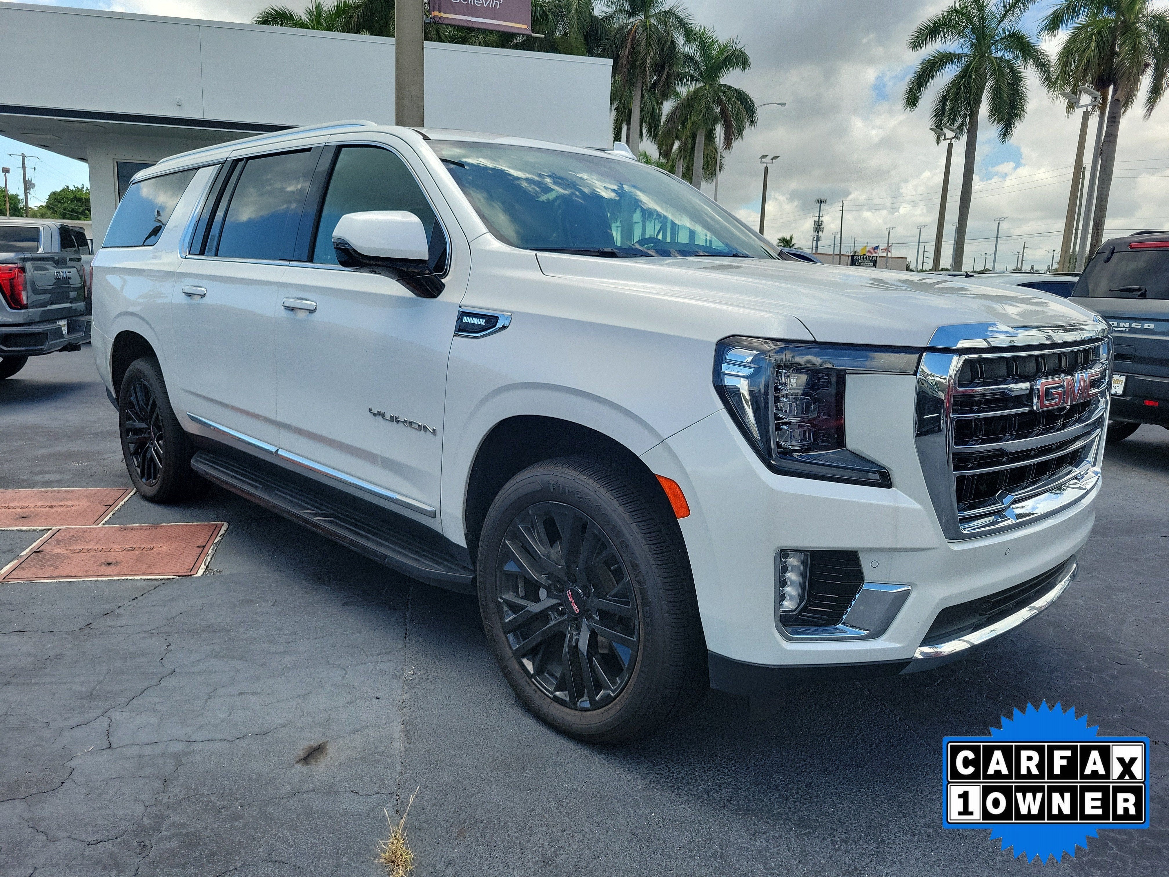 2023 GMC Yukon XL SLT