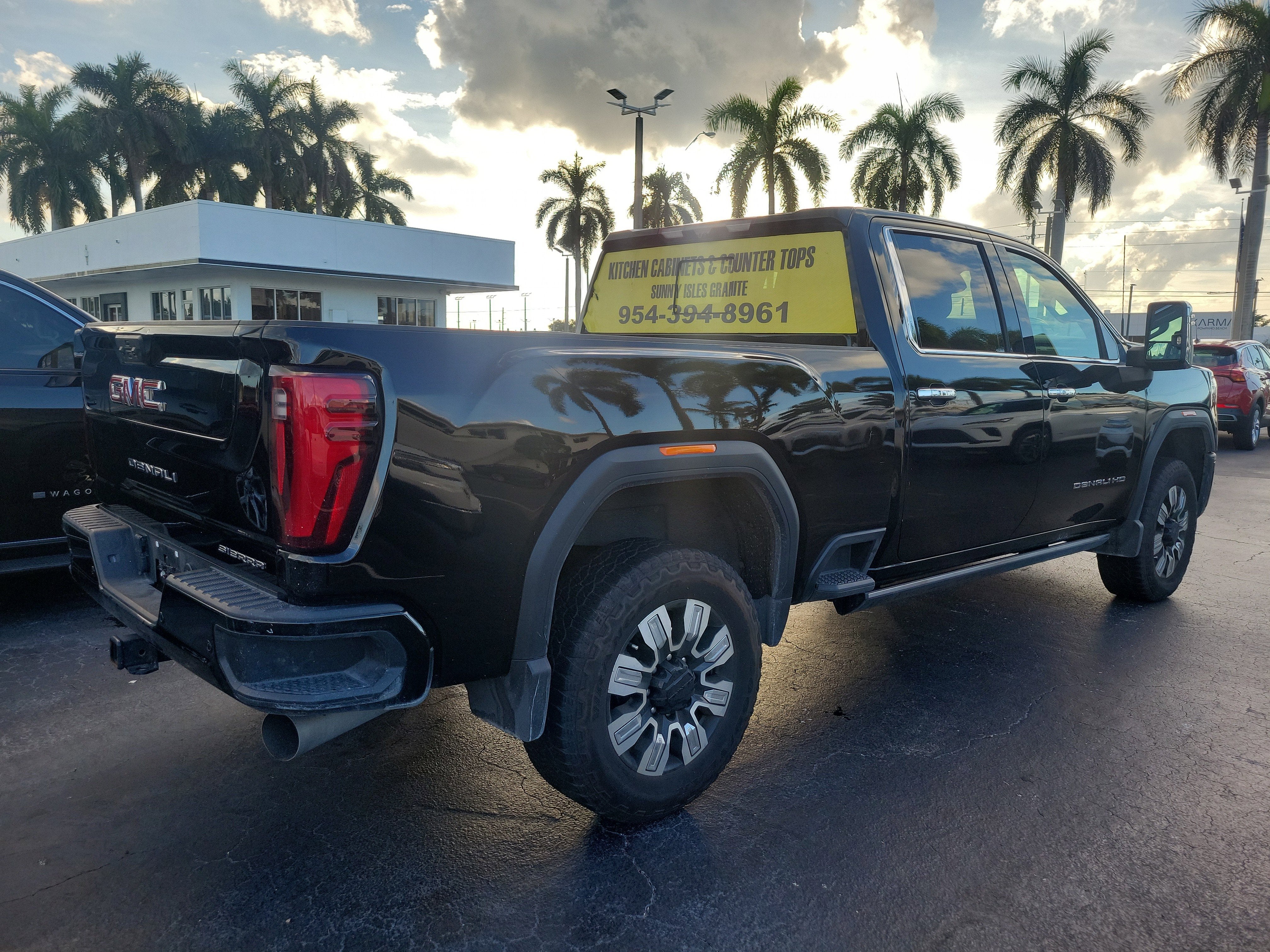 2024 GMC Sierra 2500 HD Denali