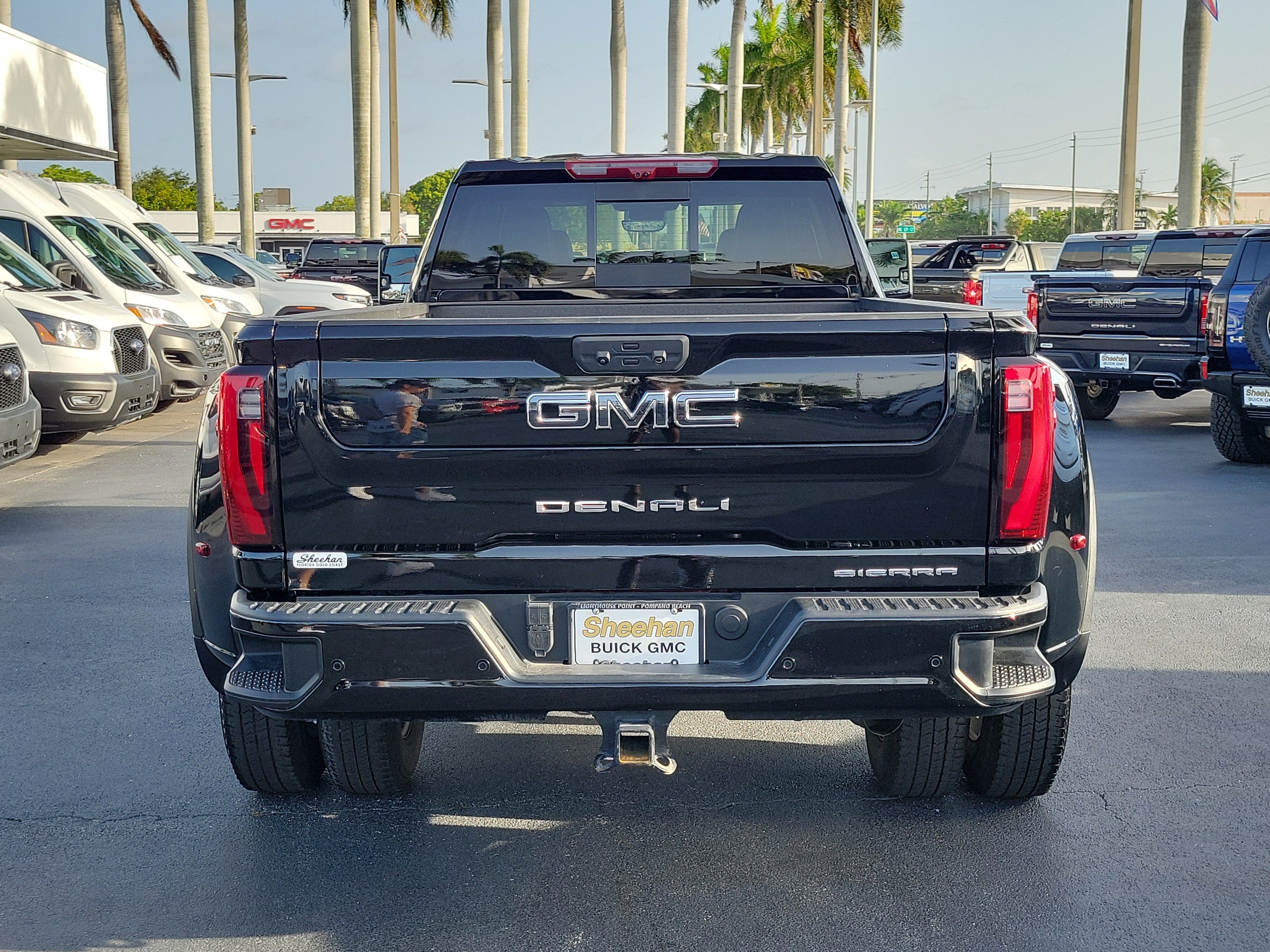 2025 GMC Sierra 3500 HD Denali Ultimate DRW
