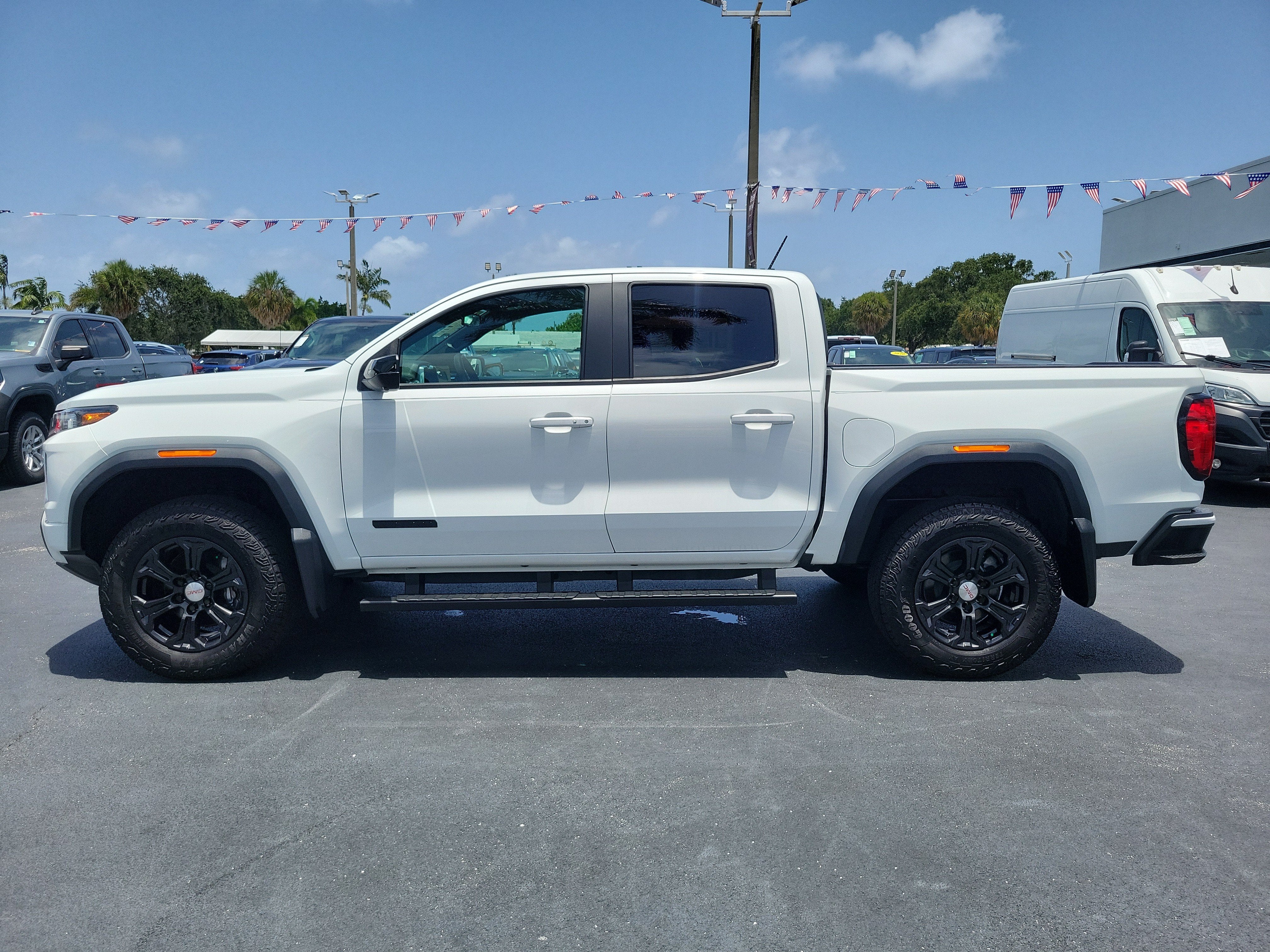 2024 GMC Canyon Elevation