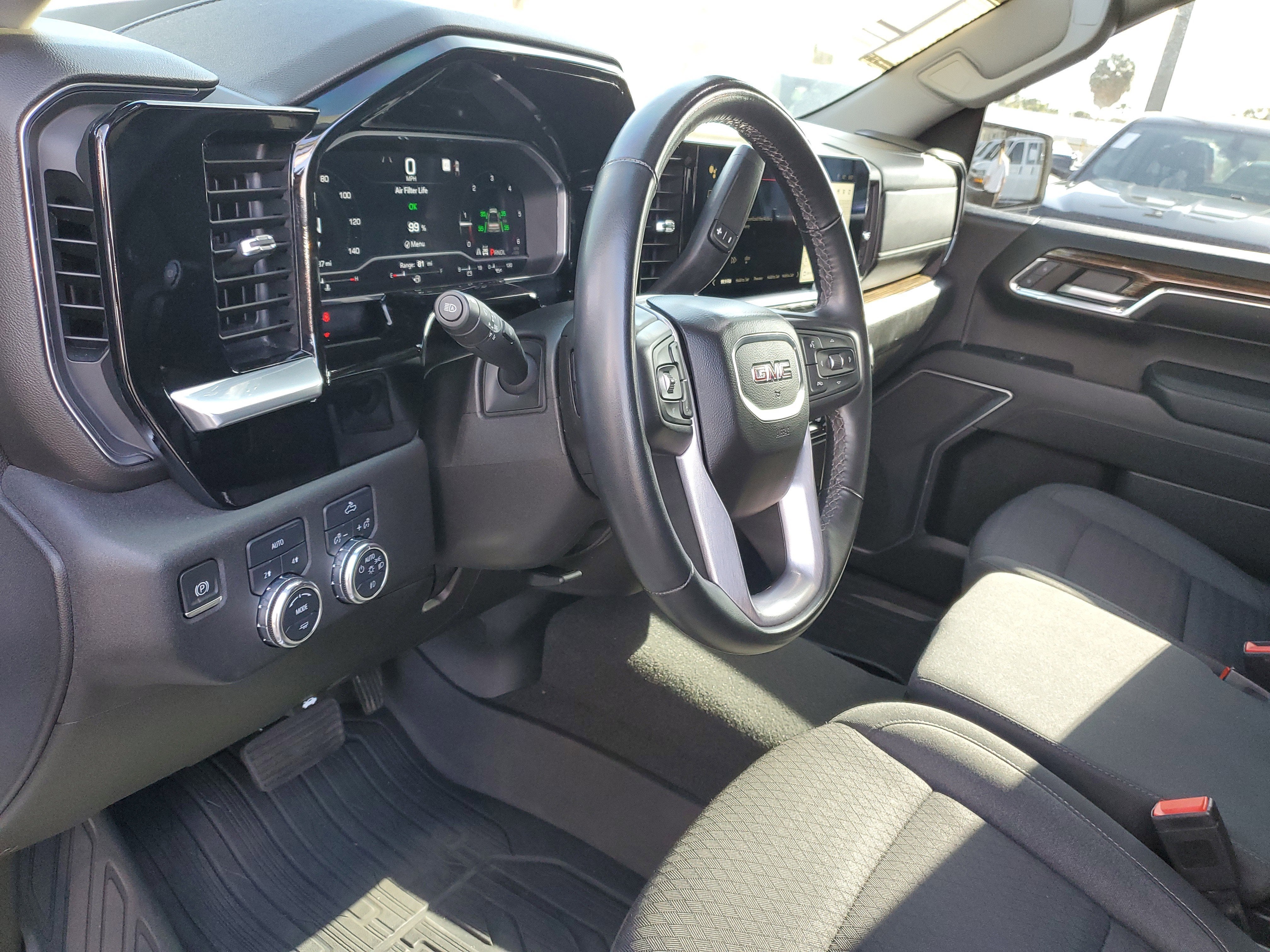 2023 GMC Sierra 1500 Elevation