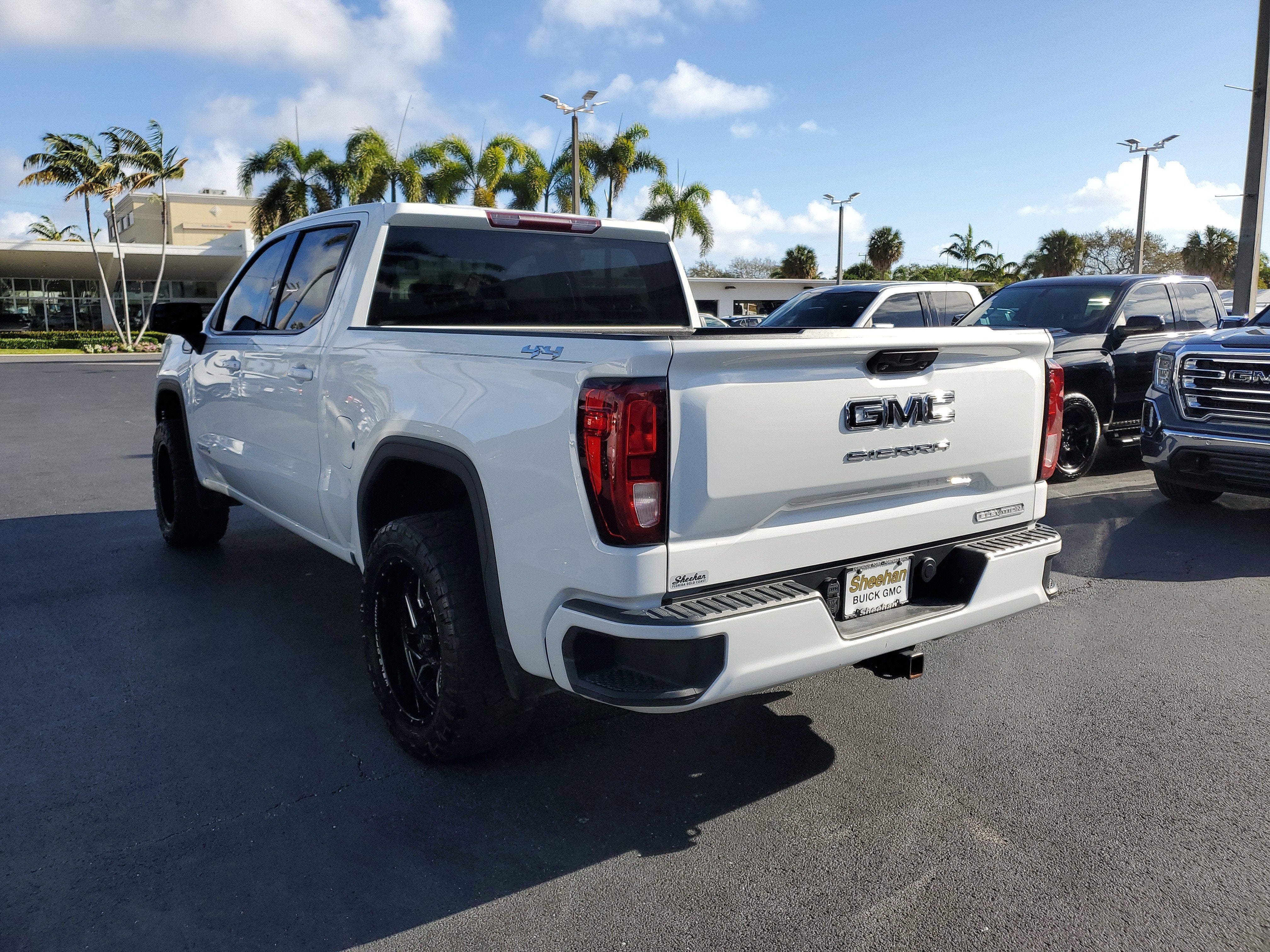 2023 GMC Sierra 1500 Elevation