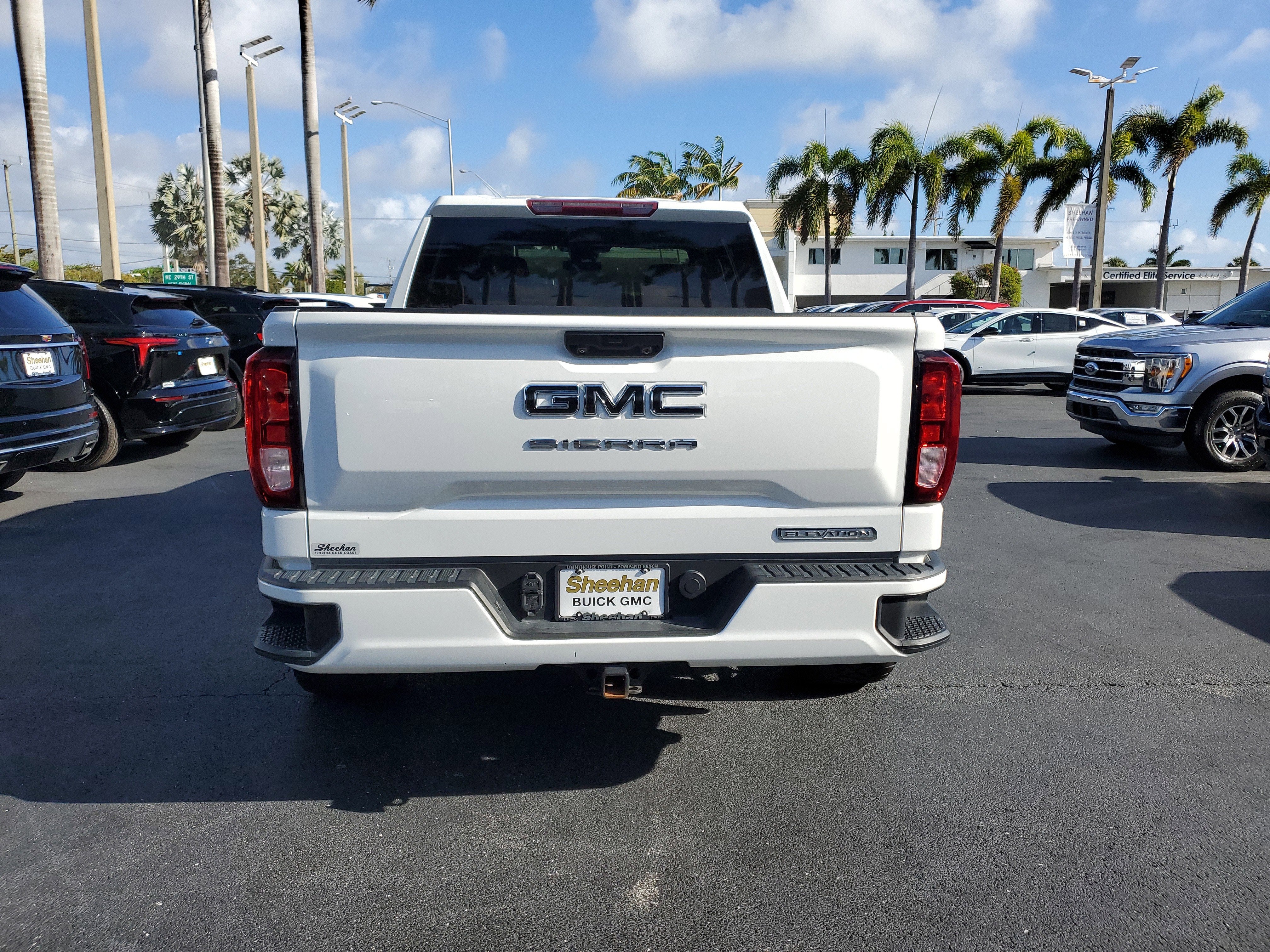 2023 GMC Sierra 1500 Elevation