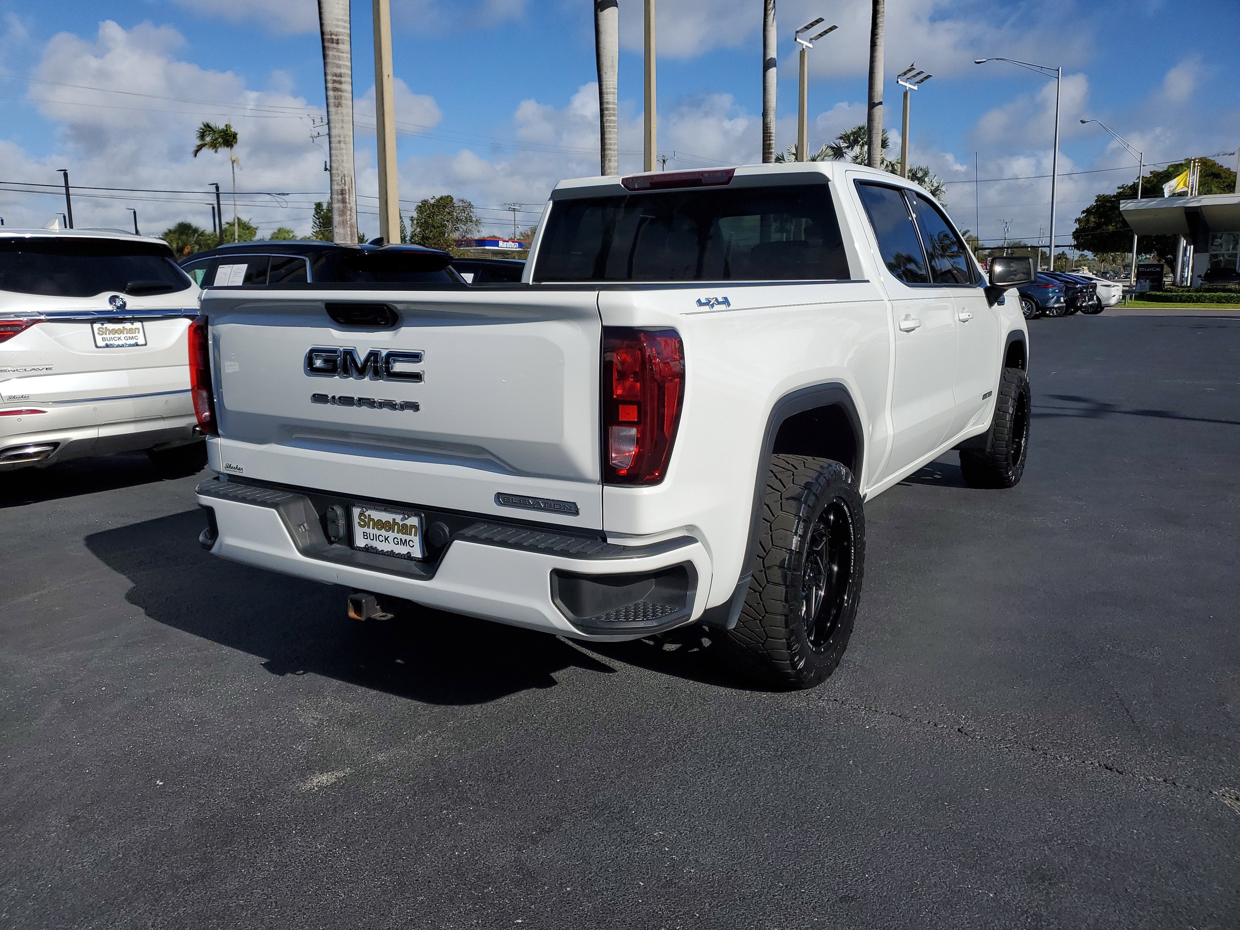 2023 GMC Sierra 1500 Elevation