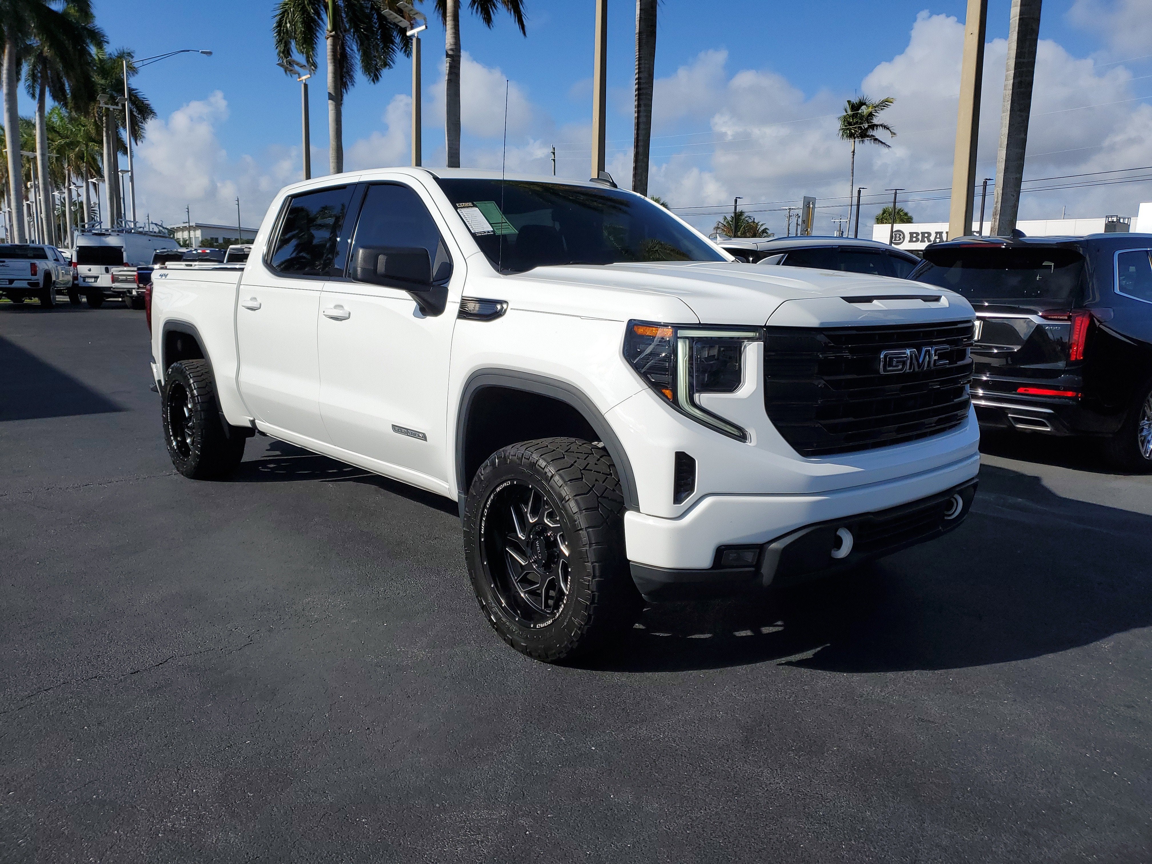 2023 GMC Sierra 1500 Elevation