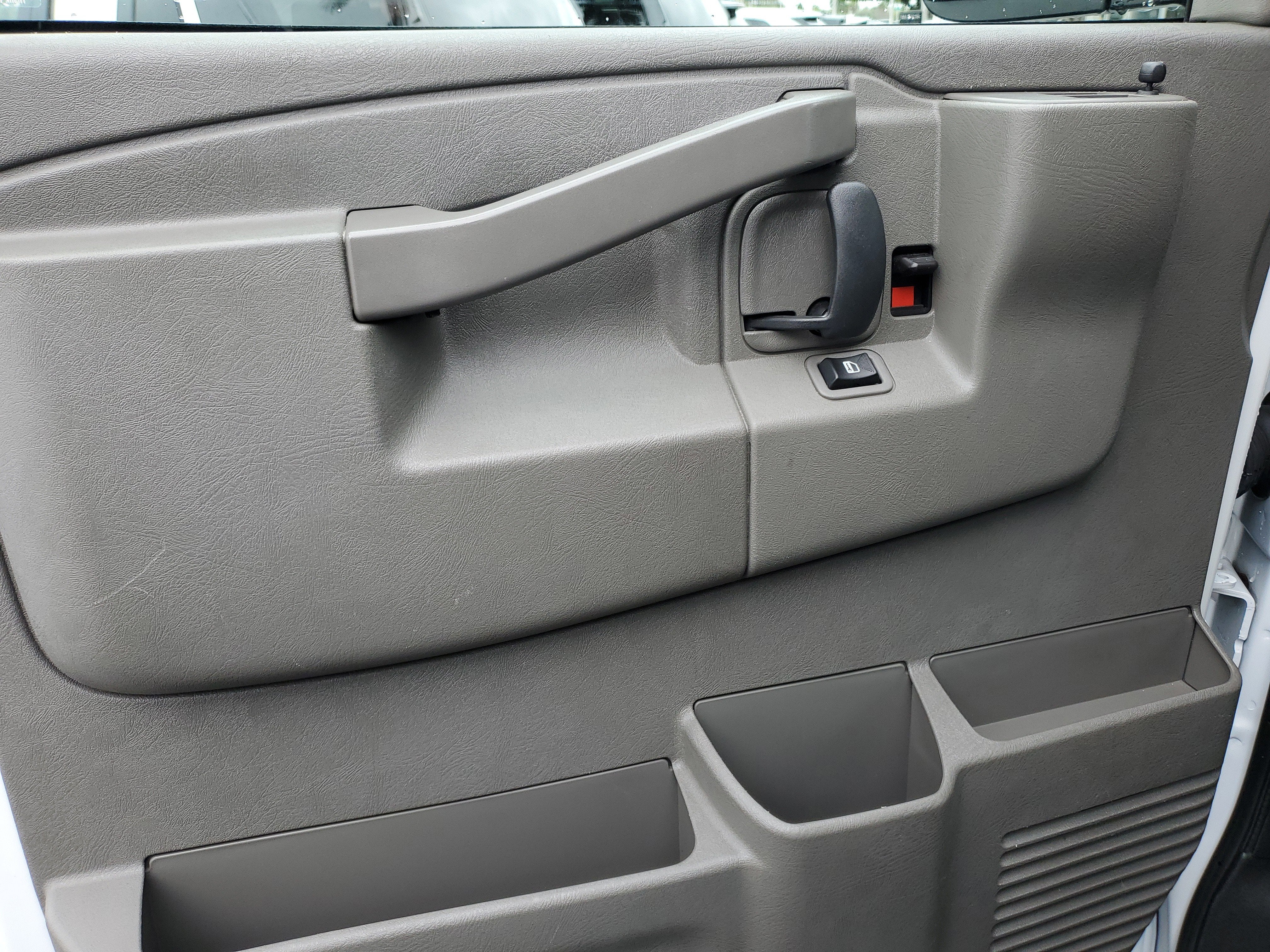 2024 GMC Savana Cargo 2500 Work Van