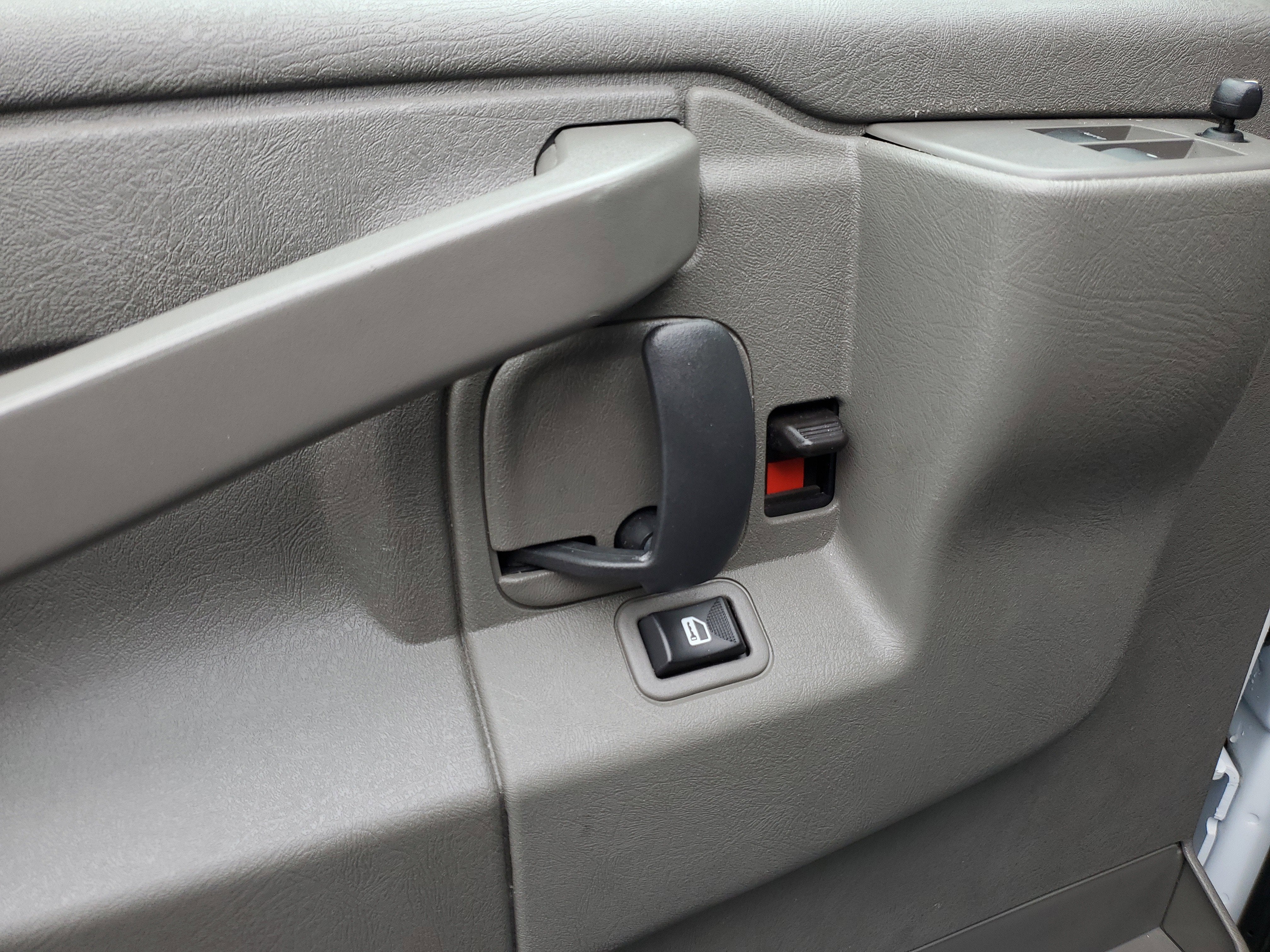 2024 GMC Savana Cargo 2500 Work Van