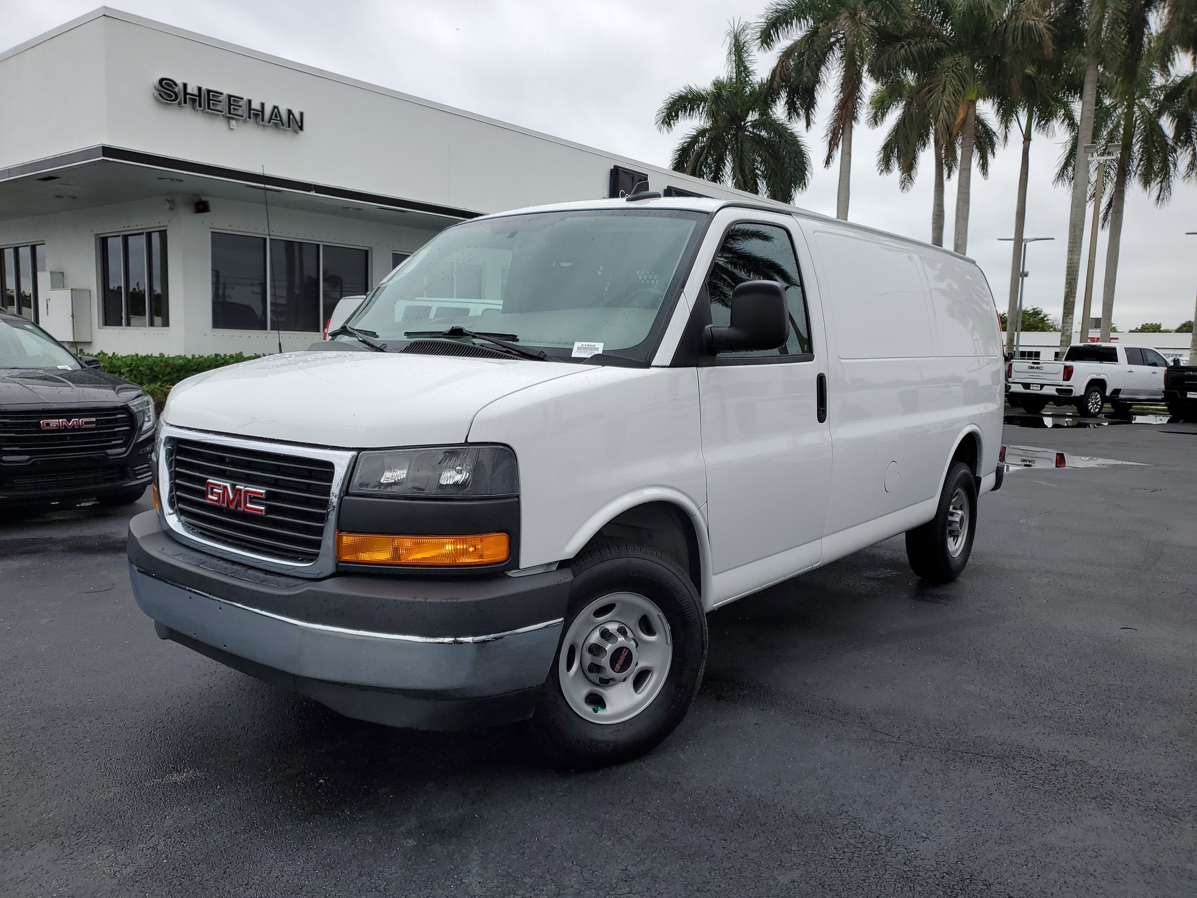 2024 GMC Savana Cargo 2500 Work Van