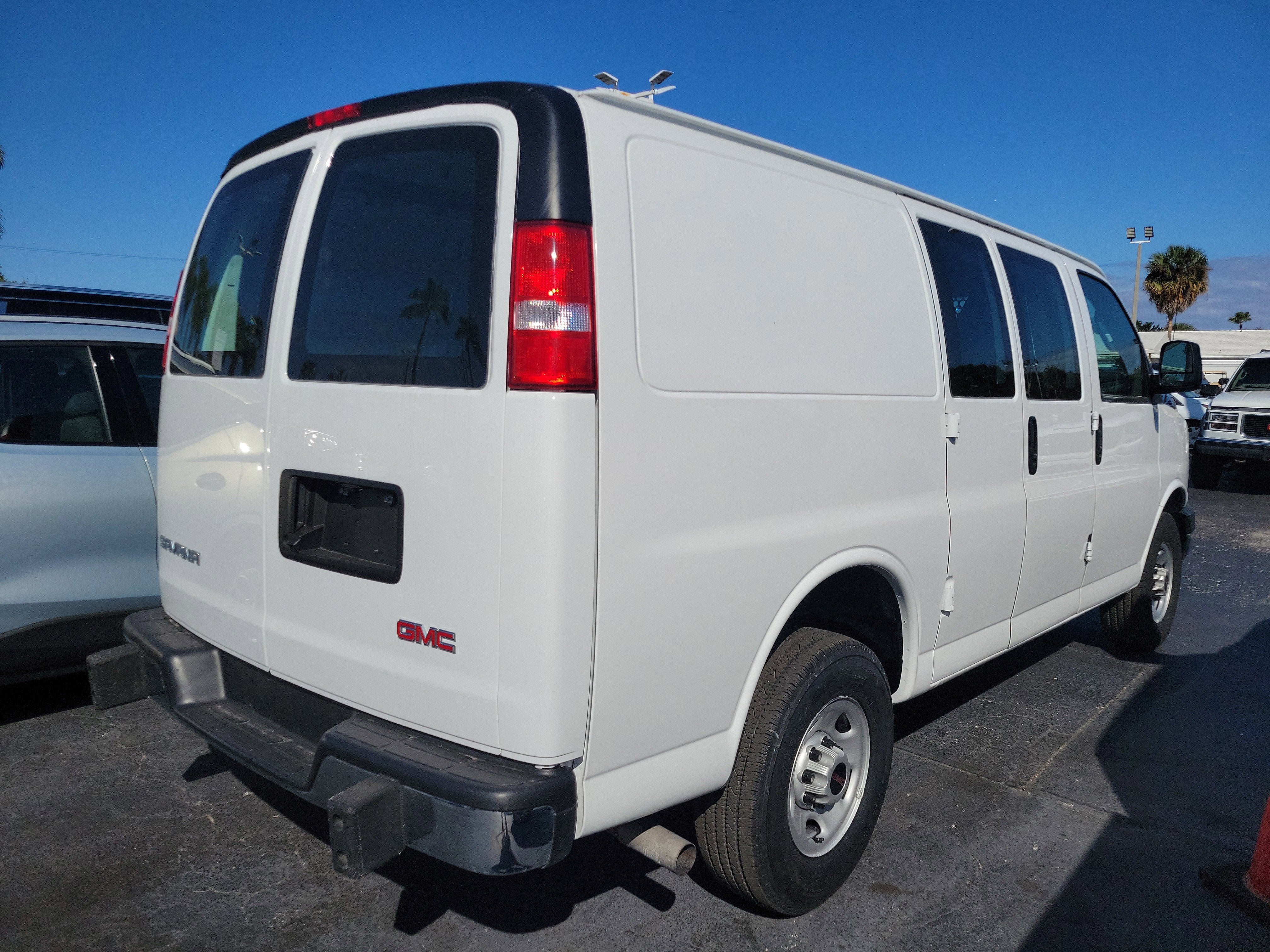 2024 GMC Savana Cargo 2500 Work Van