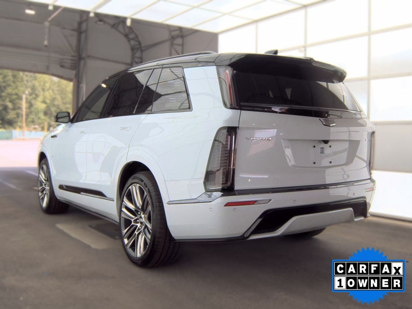 2026 Cadillac VISTIQ Platinum