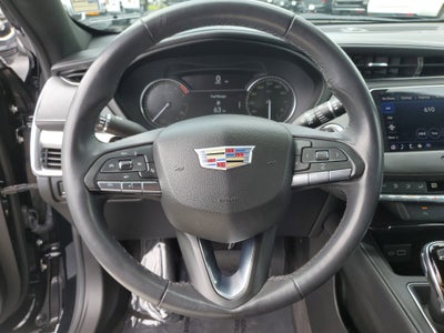 2023 Cadillac XT4 Premium Luxury