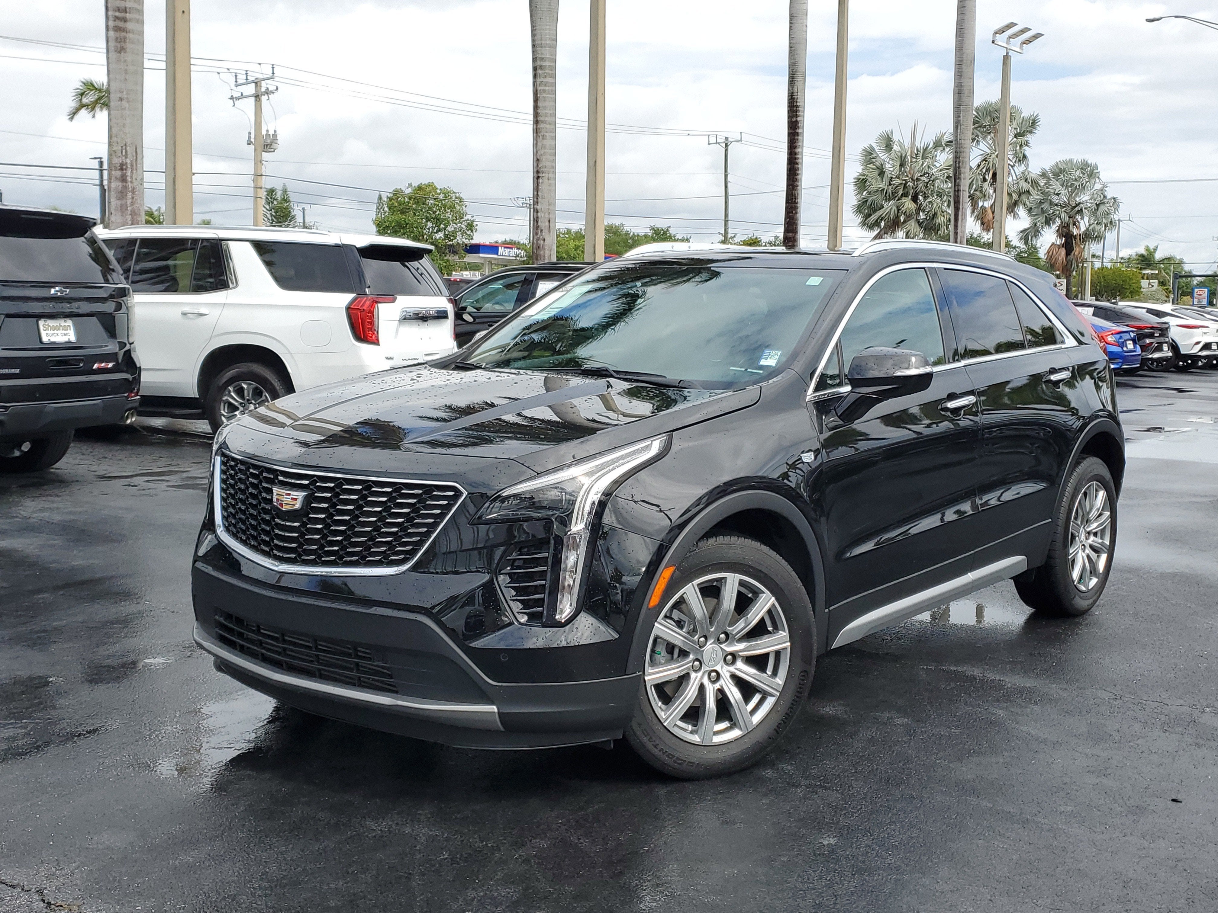 2023 Cadillac XT4 Premium Luxury