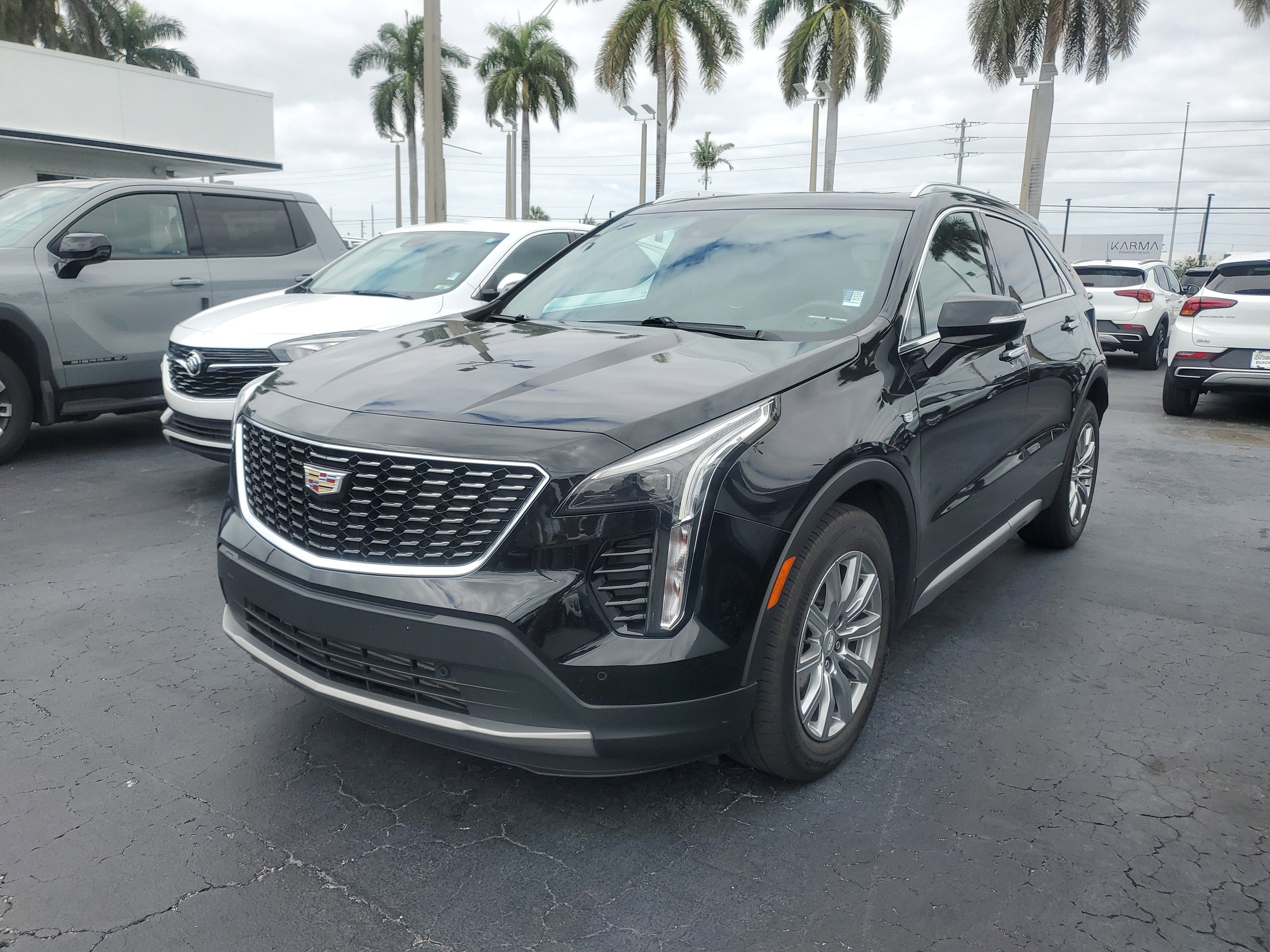 2023 Cadillac XT4 Premium Luxury