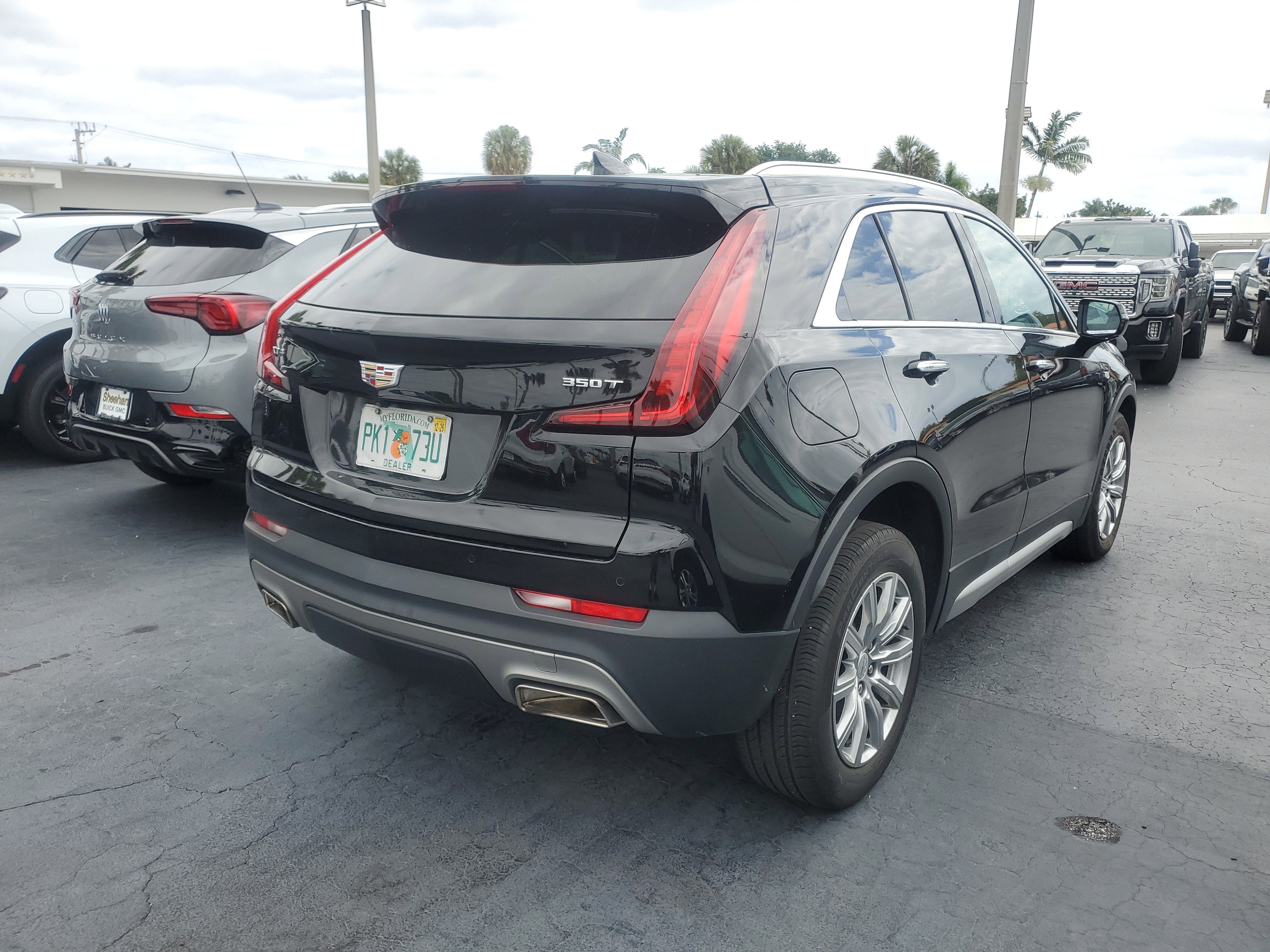 2023 Cadillac XT4 Premium Luxury