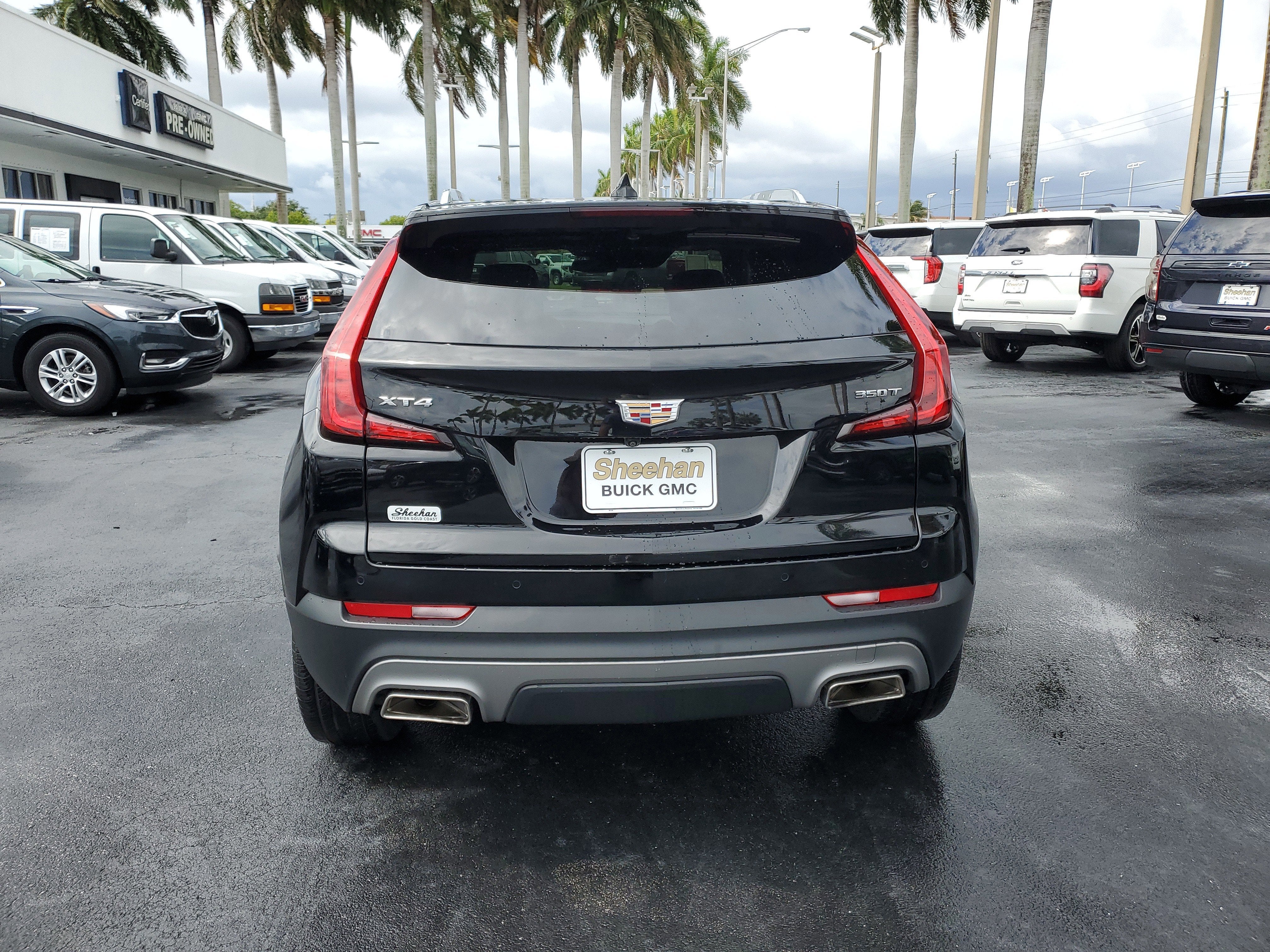 2023 Cadillac XT4 Premium Luxury