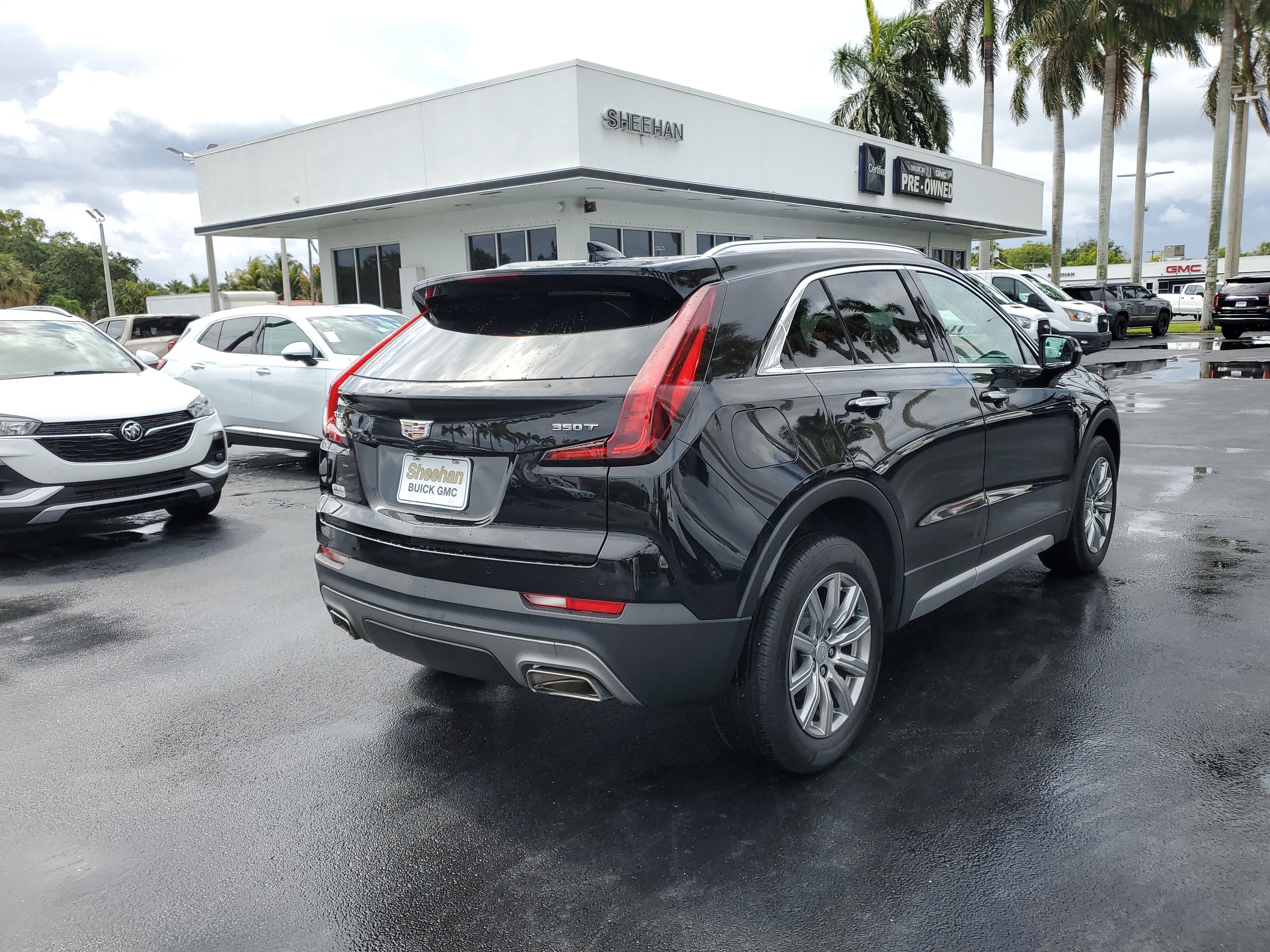 2023 Cadillac XT4 Premium Luxury