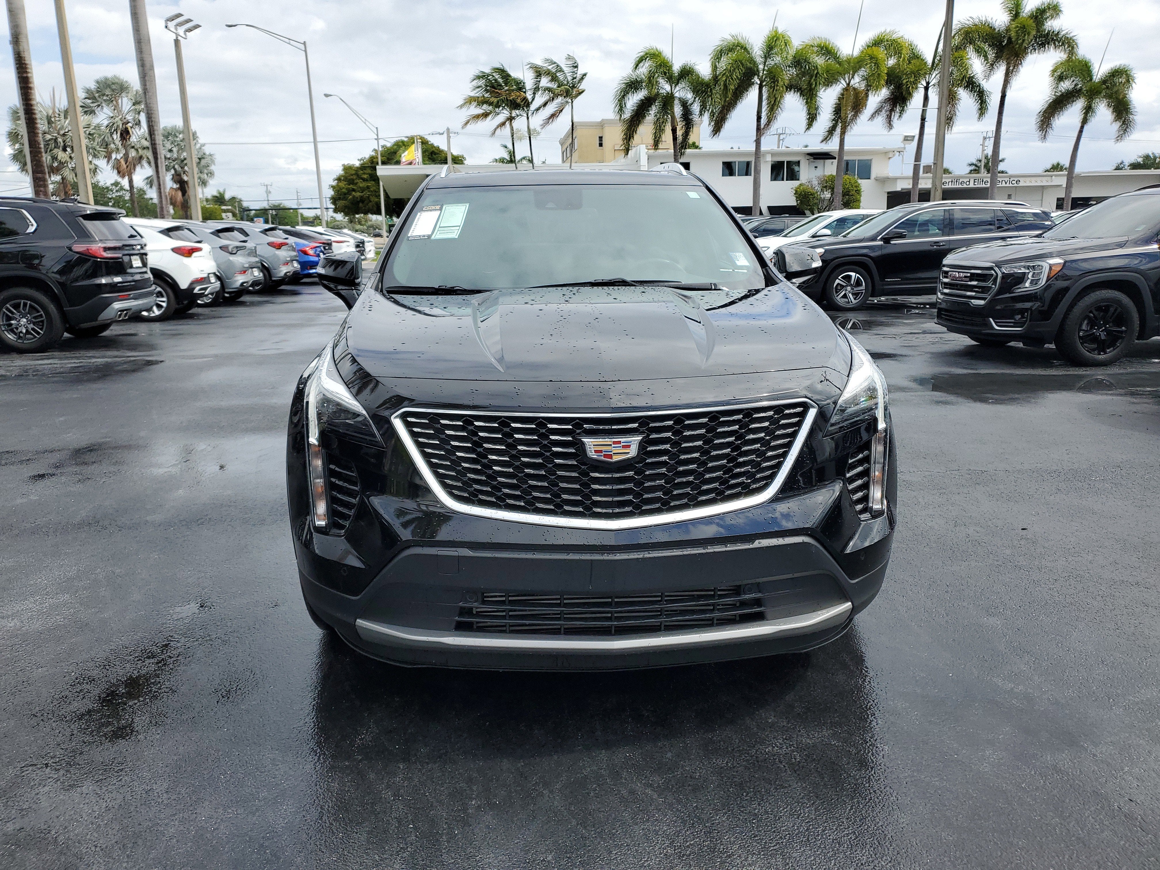 2023 Cadillac XT4 Premium Luxury