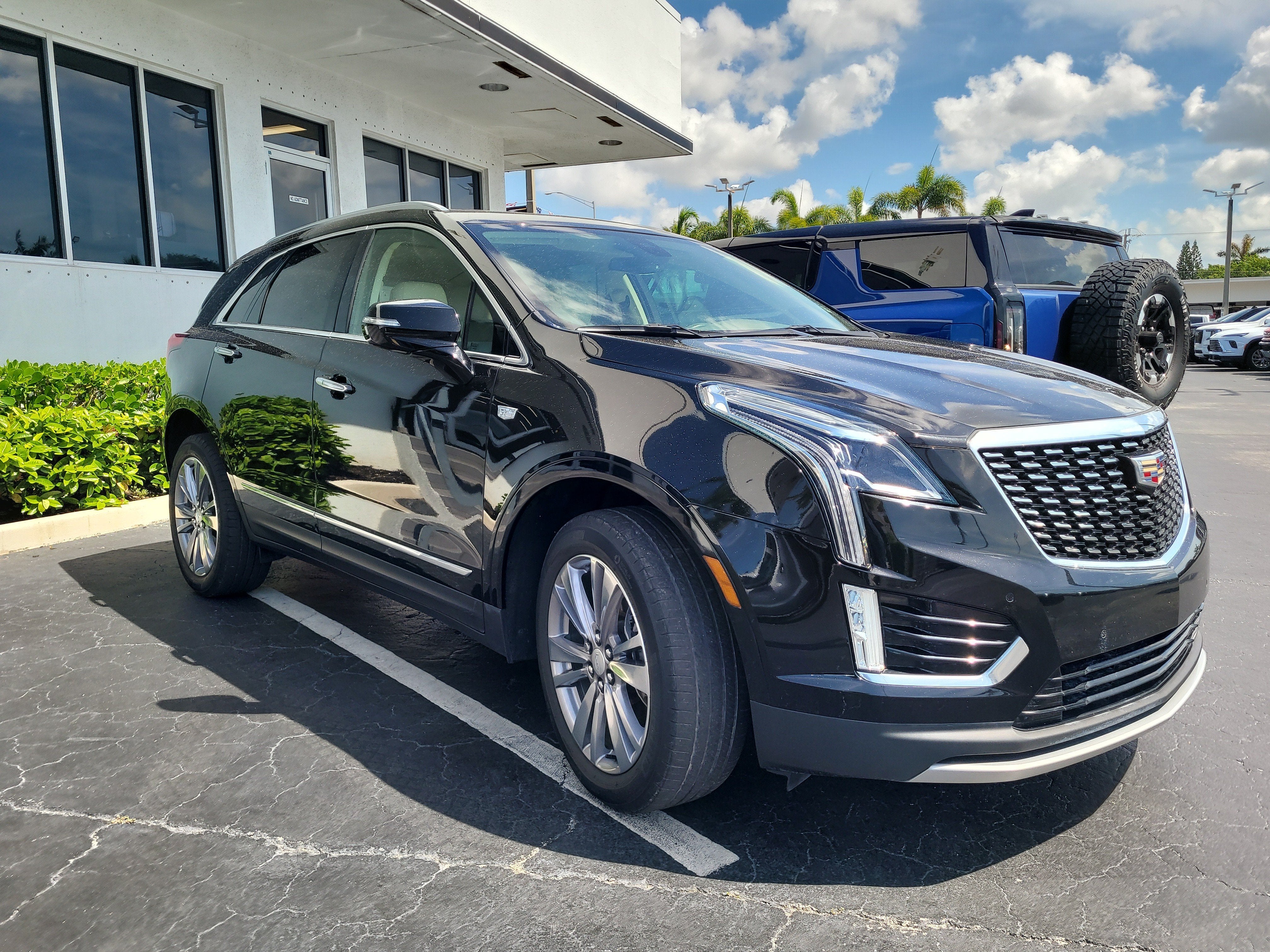 2023 Cadillac XT5 Premium Luxury