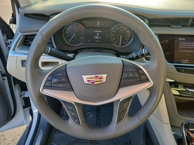 2022 Cadillac XT5 Premium Luxury