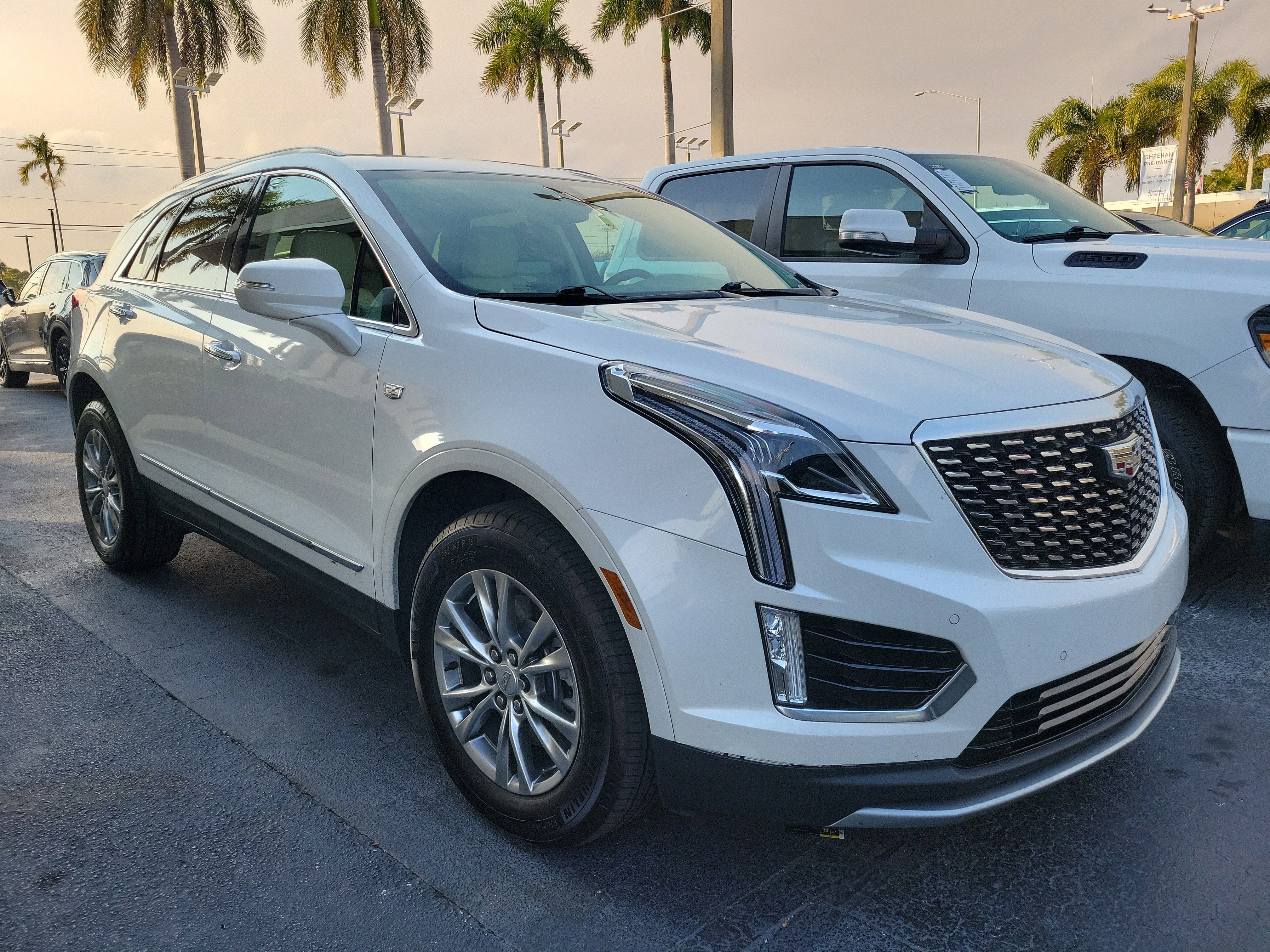 2022 Cadillac XT5 Premium Luxury