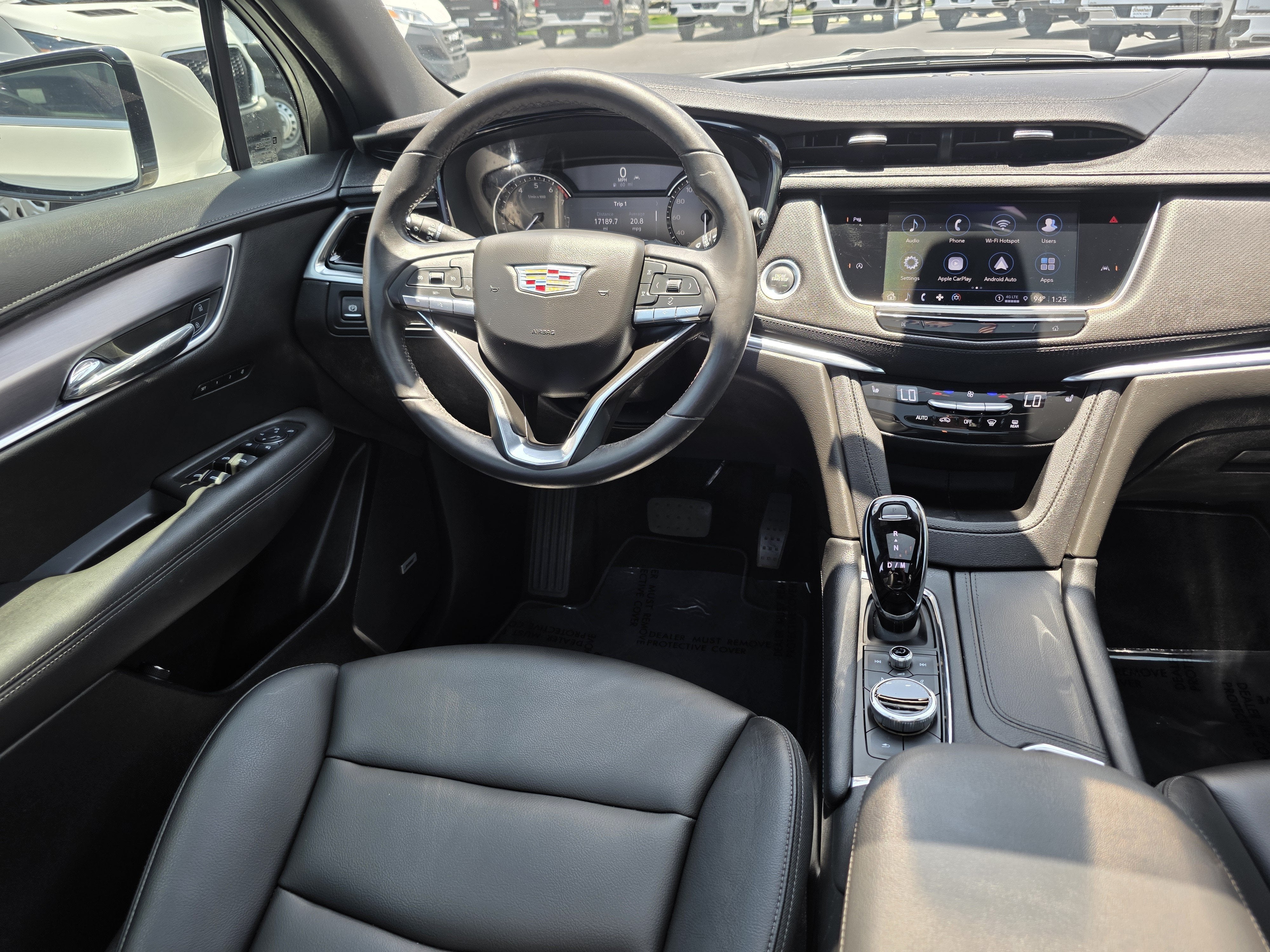 2025 Cadillac XT6 Luxury