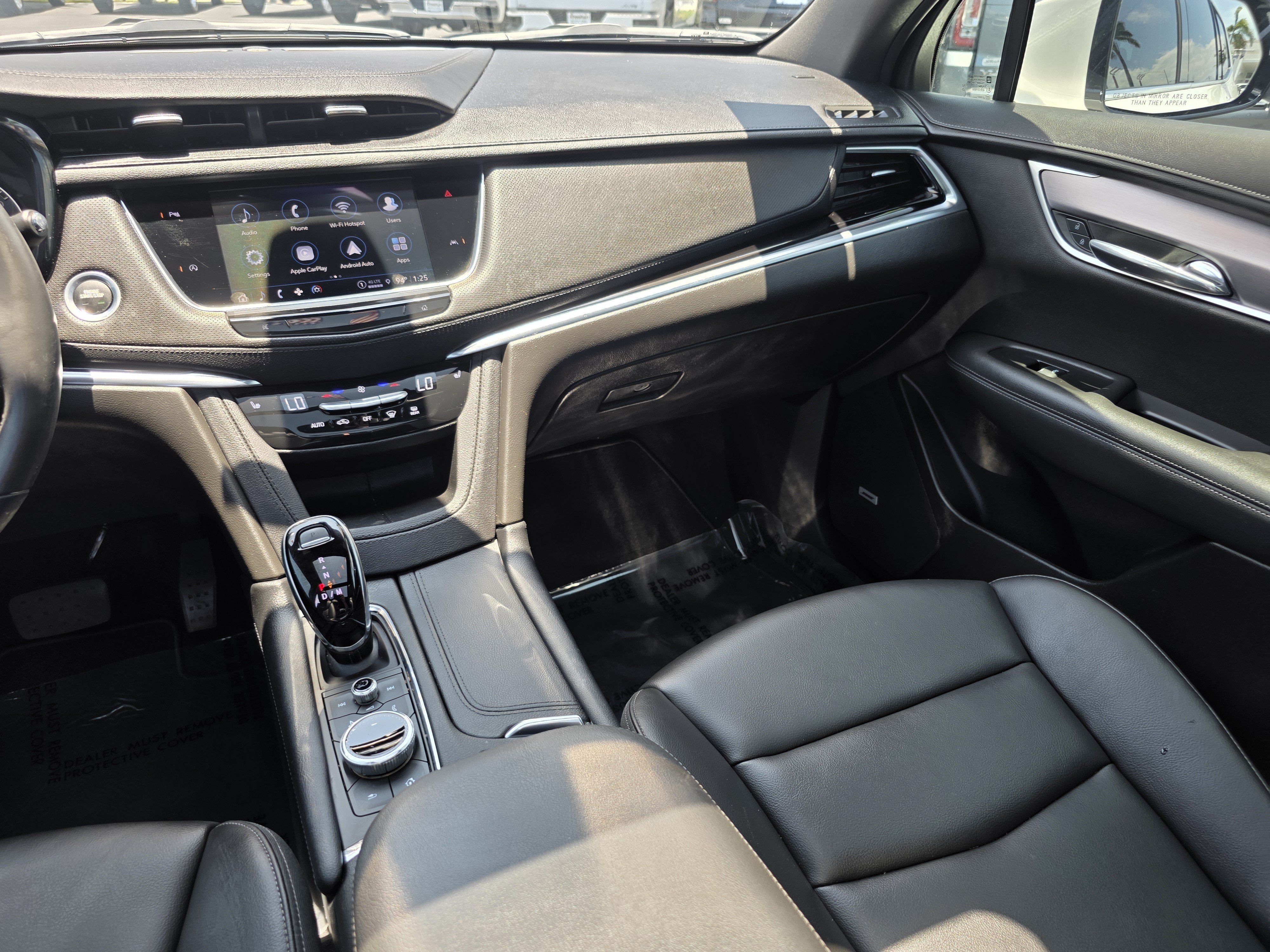 2025 Cadillac XT6 Luxury
