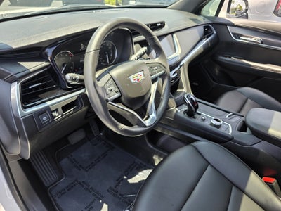 2025 Cadillac XT6 Luxury