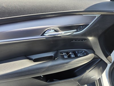 2025 Cadillac XT6 Luxury