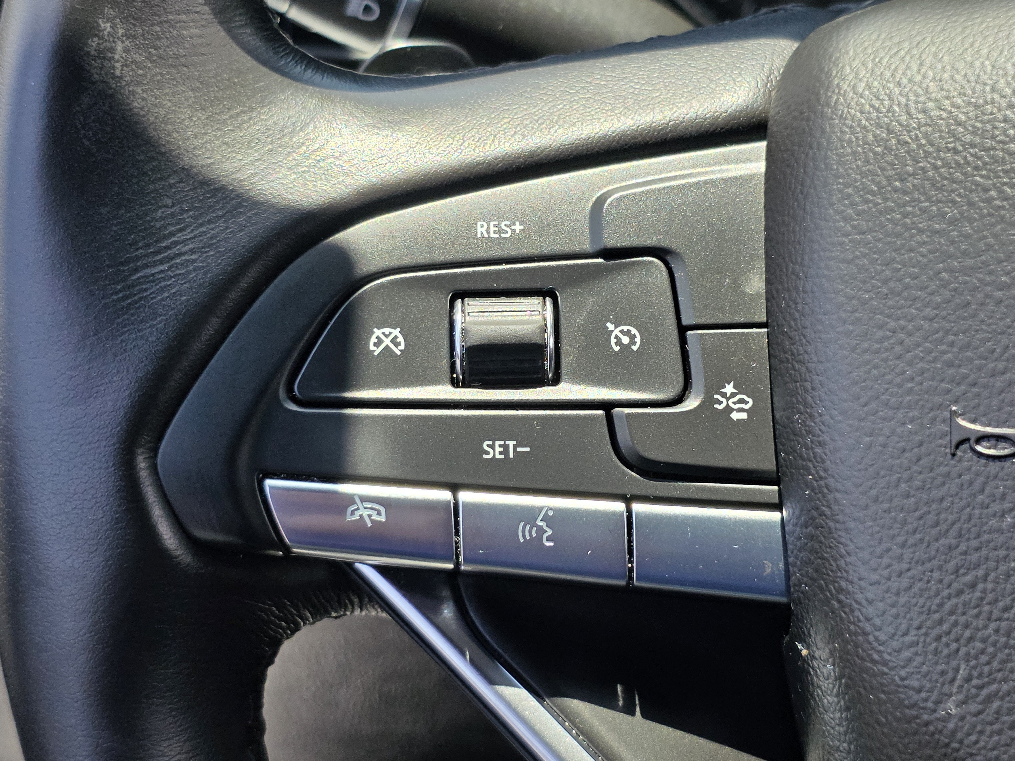 2025 Cadillac XT6 Luxury