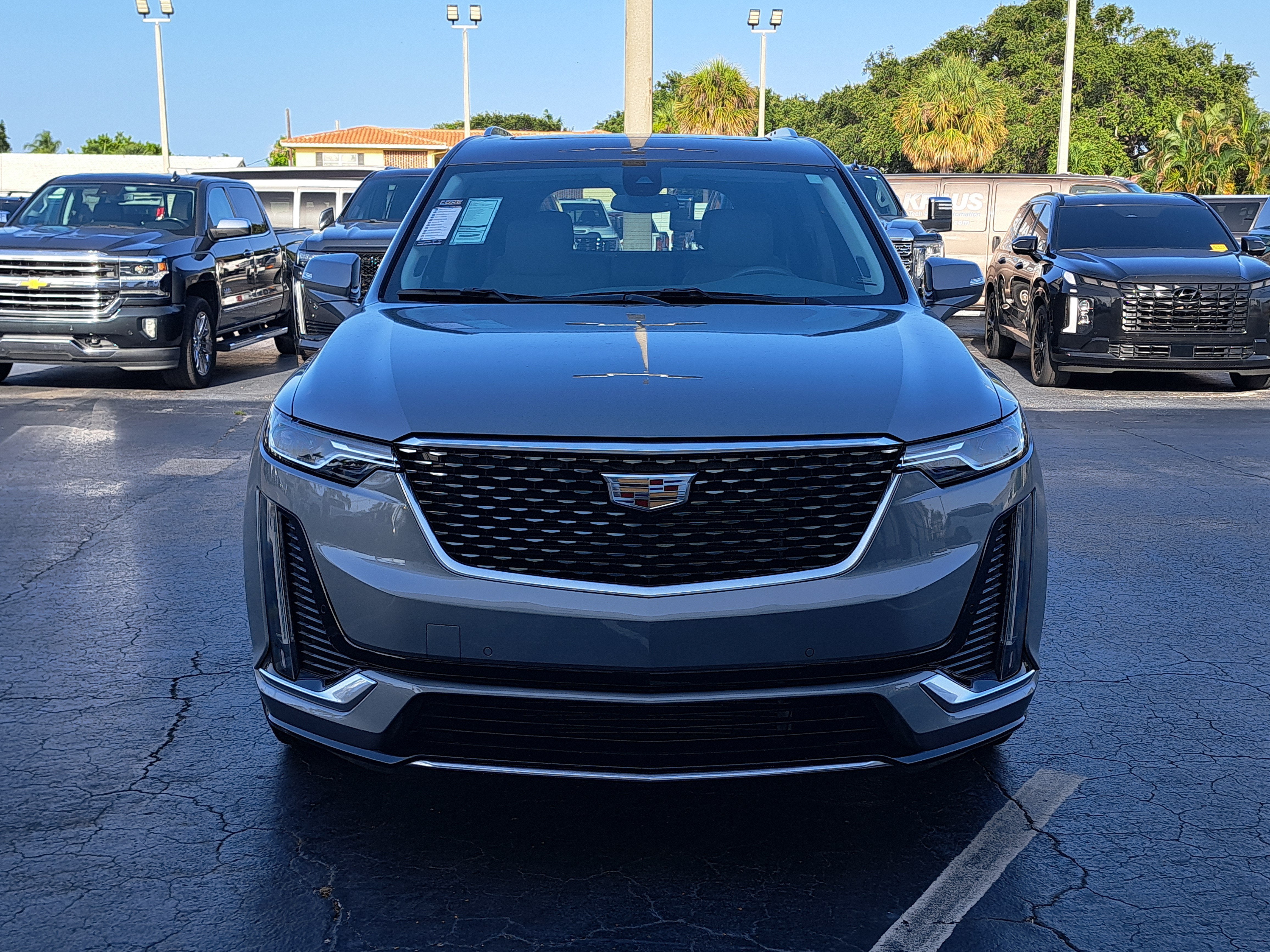2023 Cadillac XT6 Premium Luxury