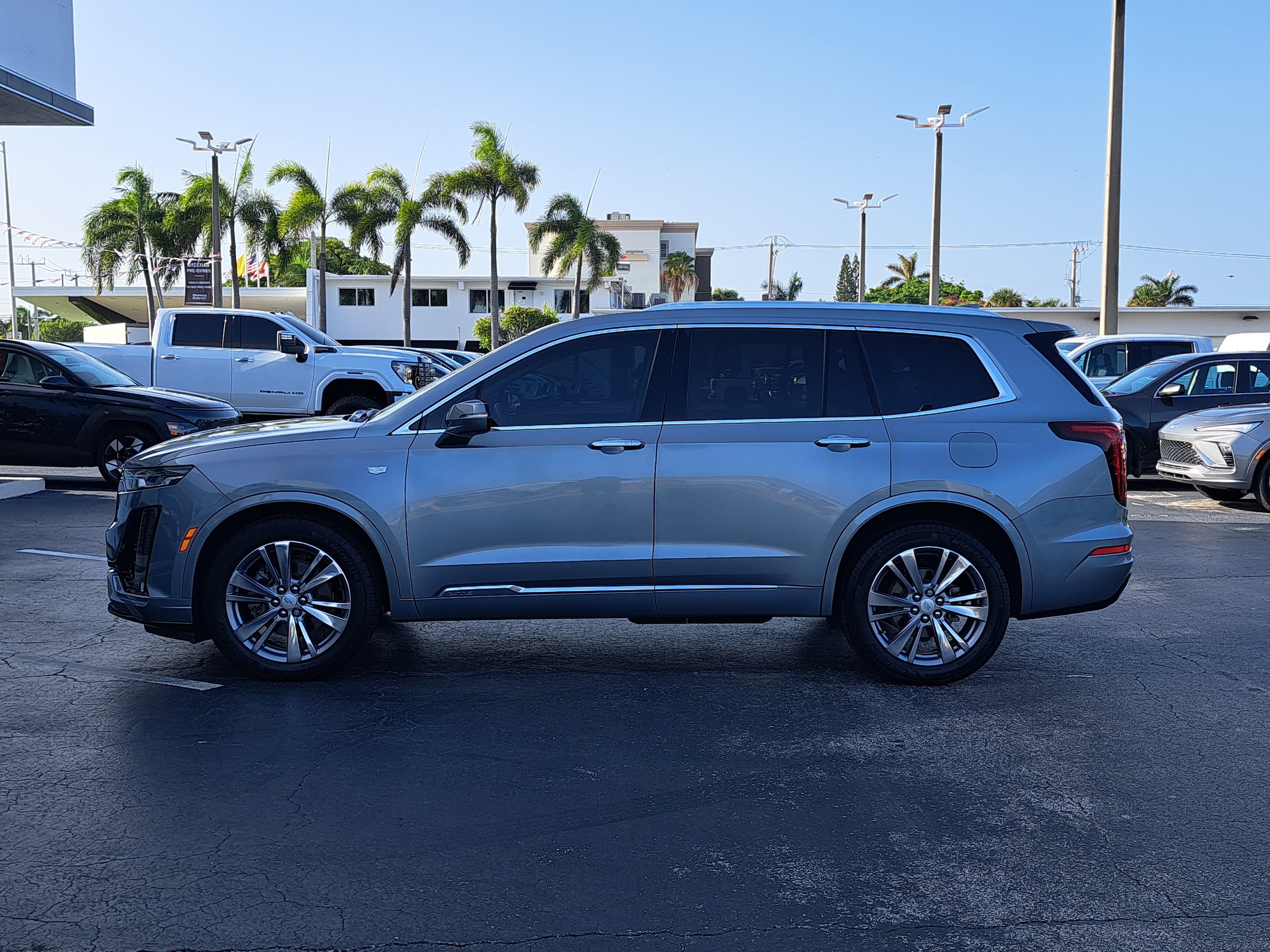 2023 Cadillac XT6 Premium Luxury