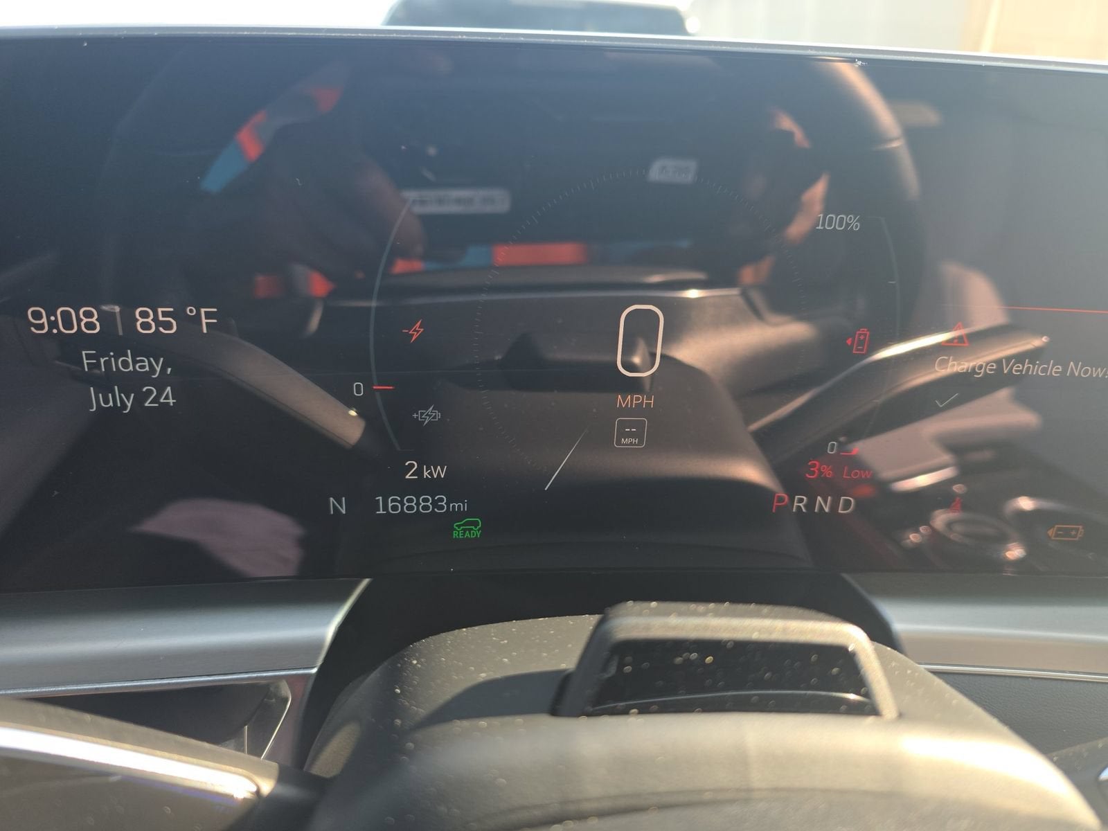 2024 Cadillac LYRIQ Sport 2