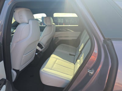 2024 Cadillac LYRIQ Sport 2
