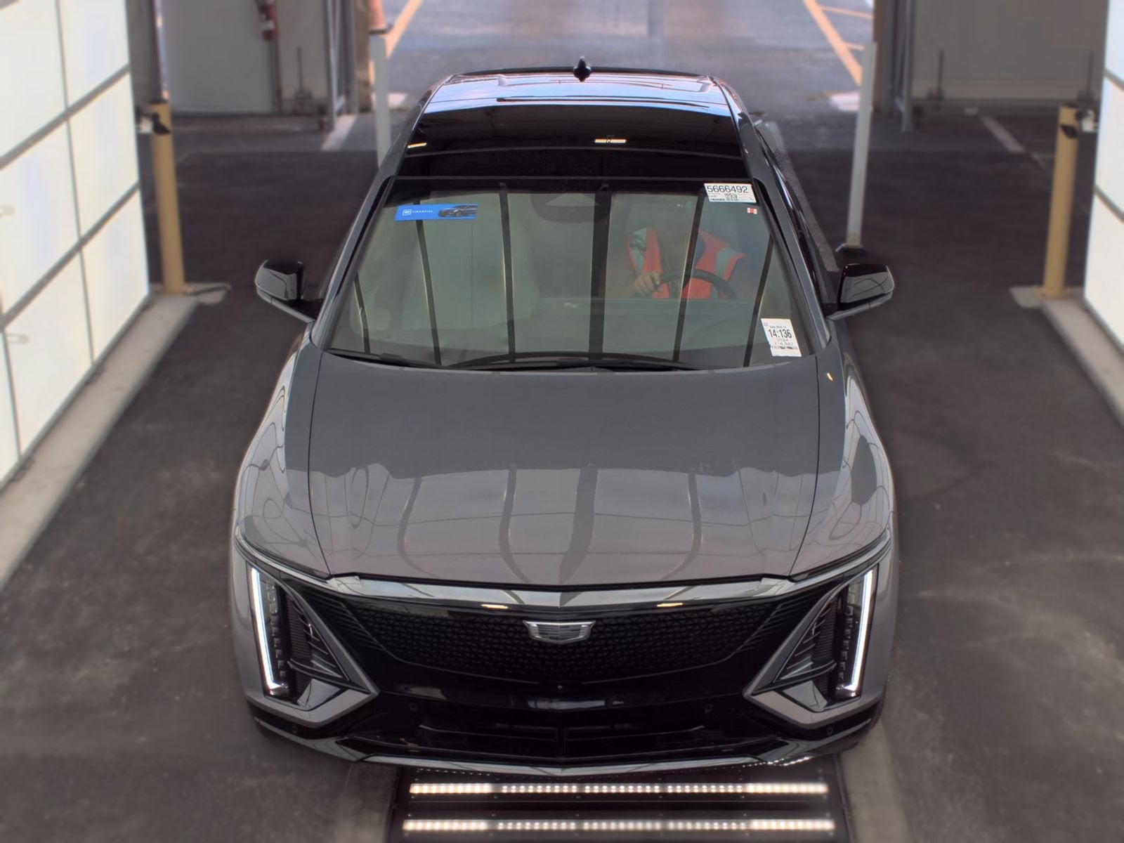 2024 Cadillac LYRIQ Sport 2