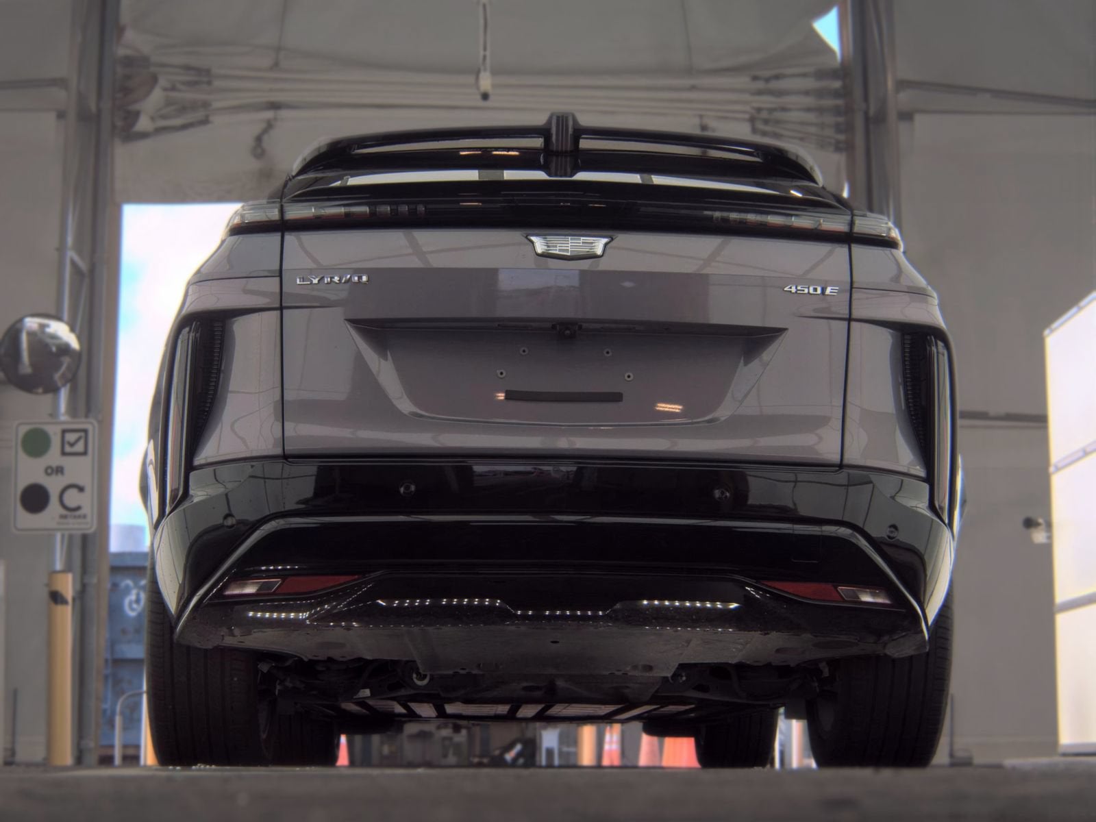 2024 Cadillac LYRIQ Sport 2
